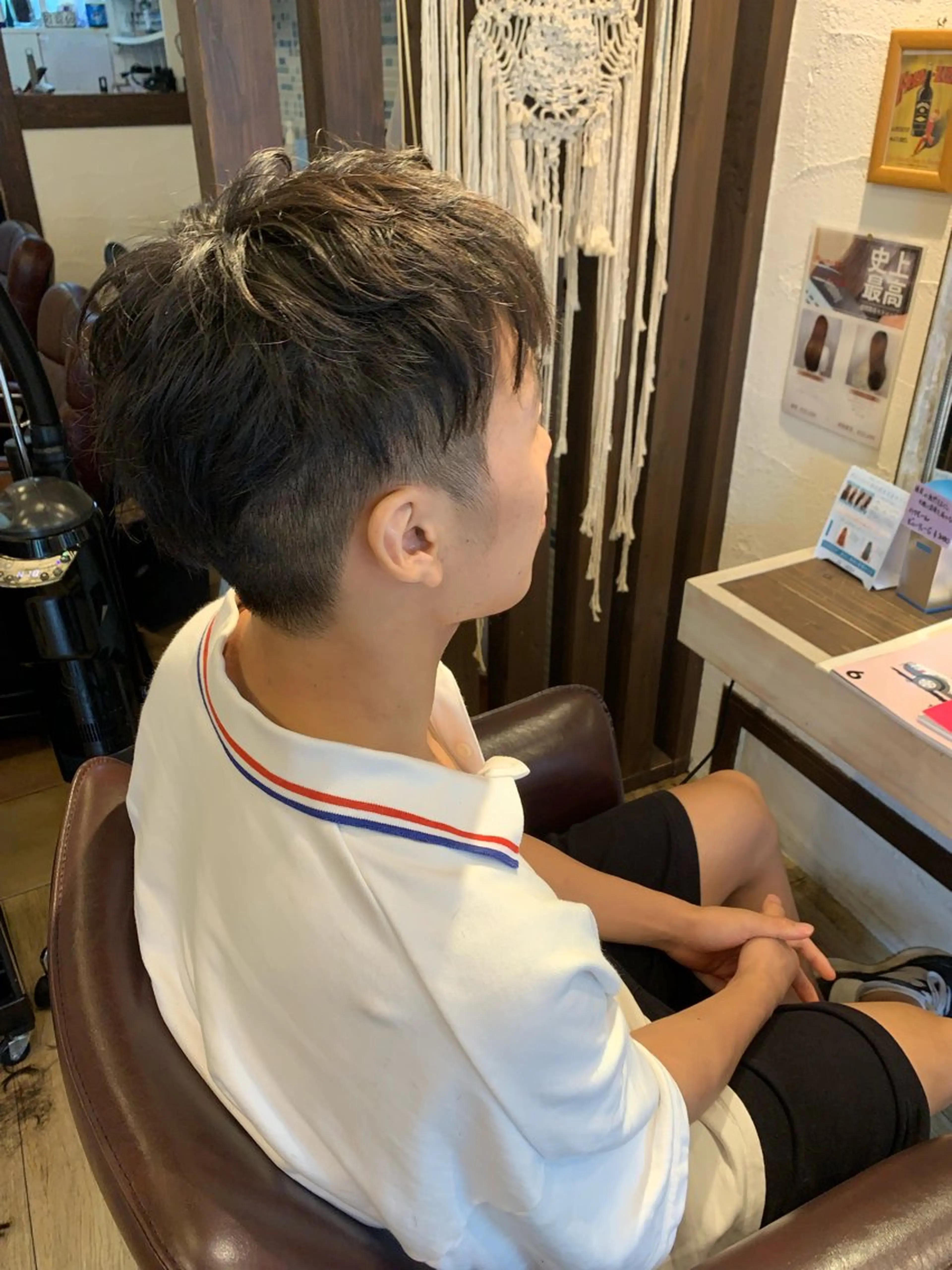 メンズ カット HARUKI💐笹塚 インナーカラーのヘアスタイル