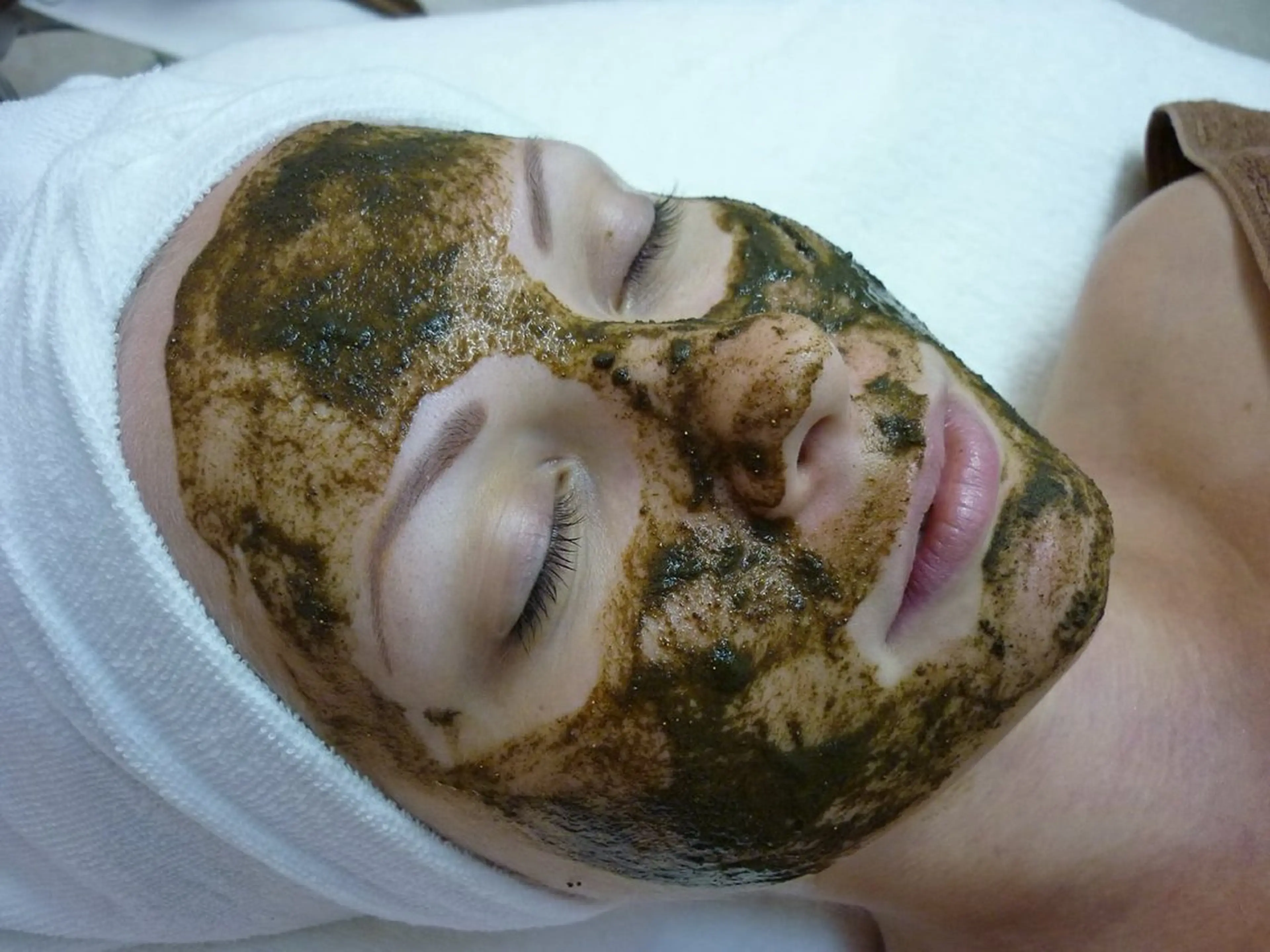 ハーバルピール(肌活性プログラム)レベル1​〜​7:60分【化粧品でのアフターケア2”1​〜​7日】の写真