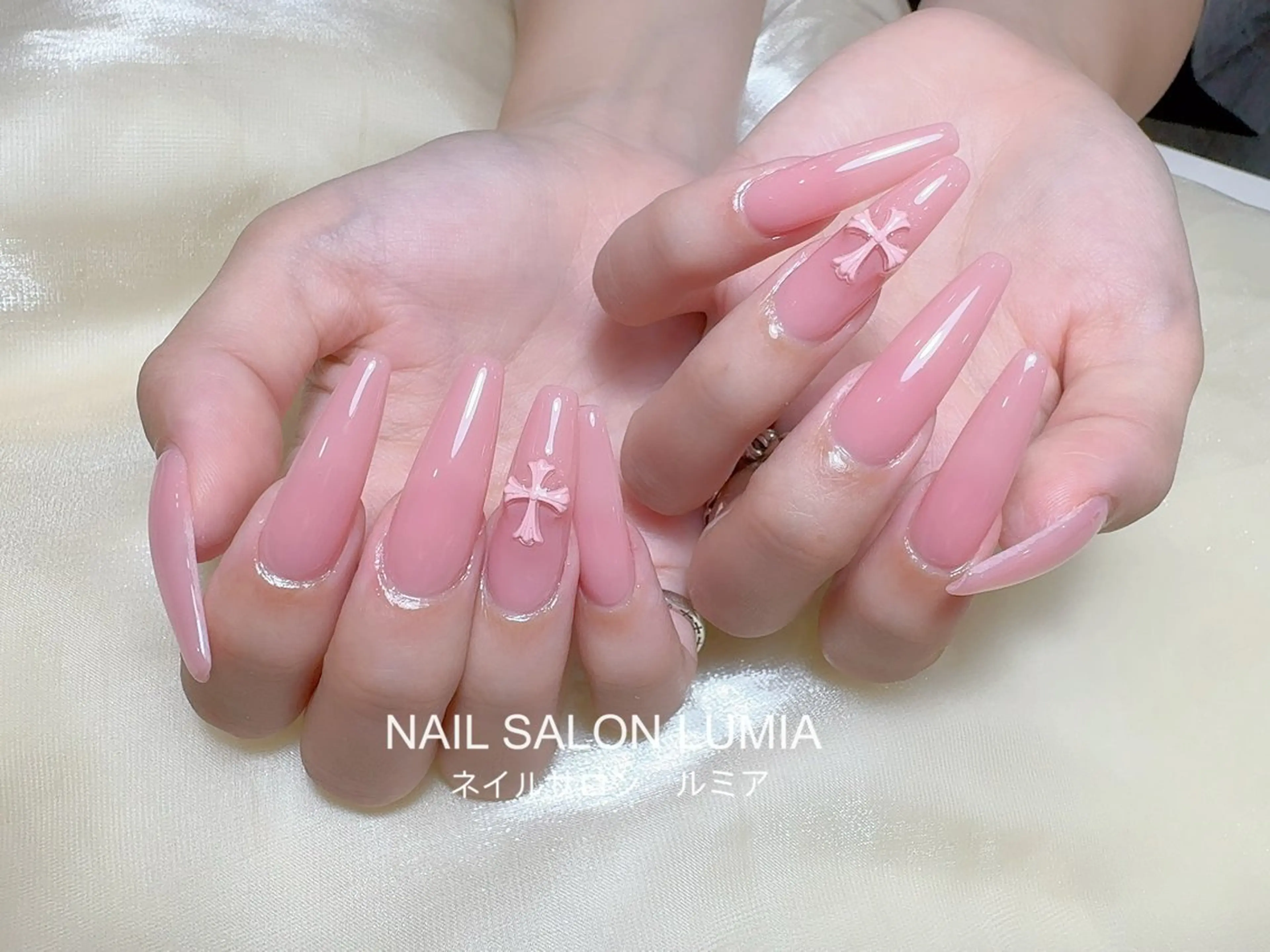 ネイル ハンドネイル ネイルサロン ルミア Lumia 店長のネイルデザイン