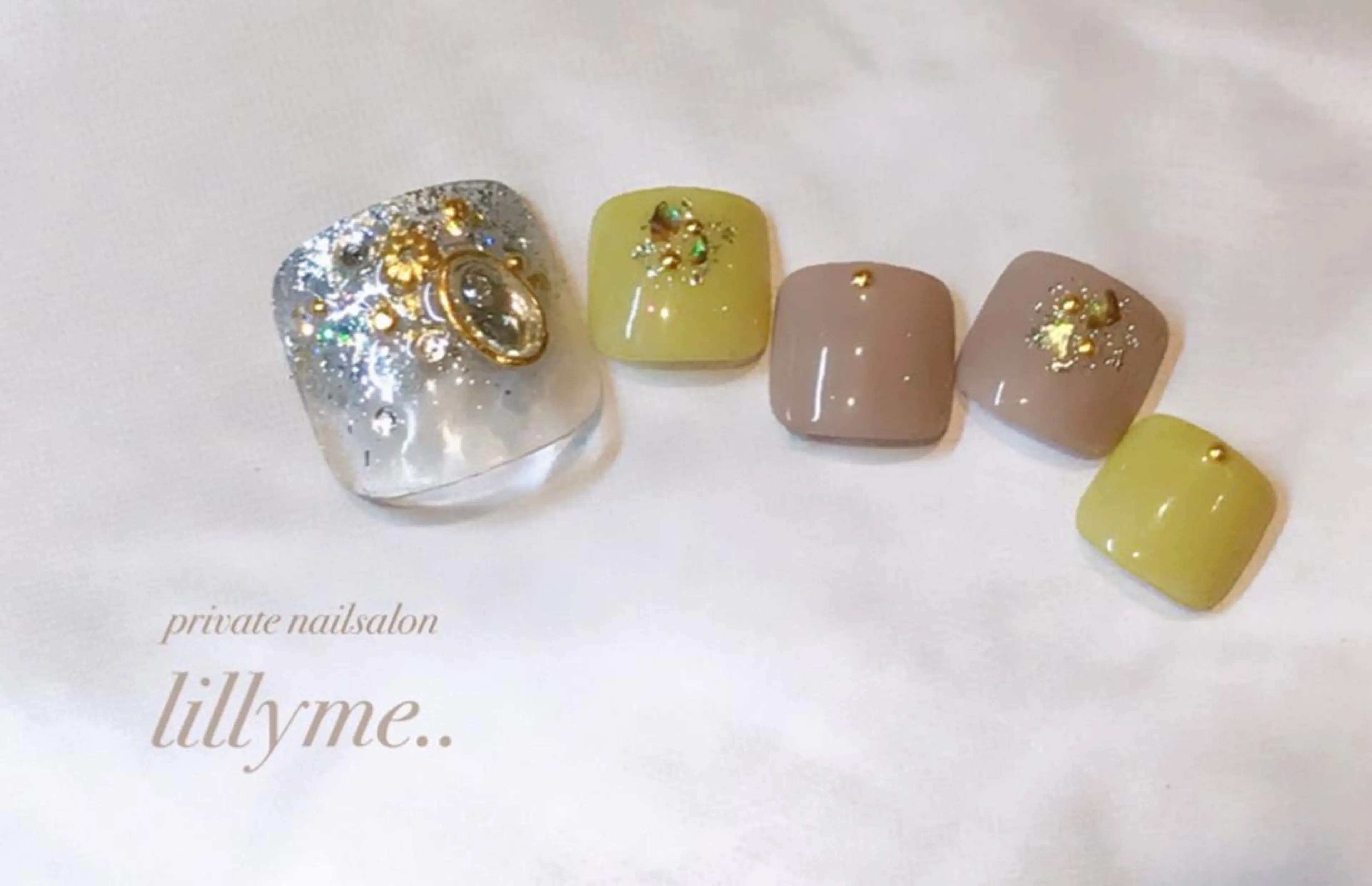 ネイル TERAI ERINAの眉毛・アイブロウイメージ