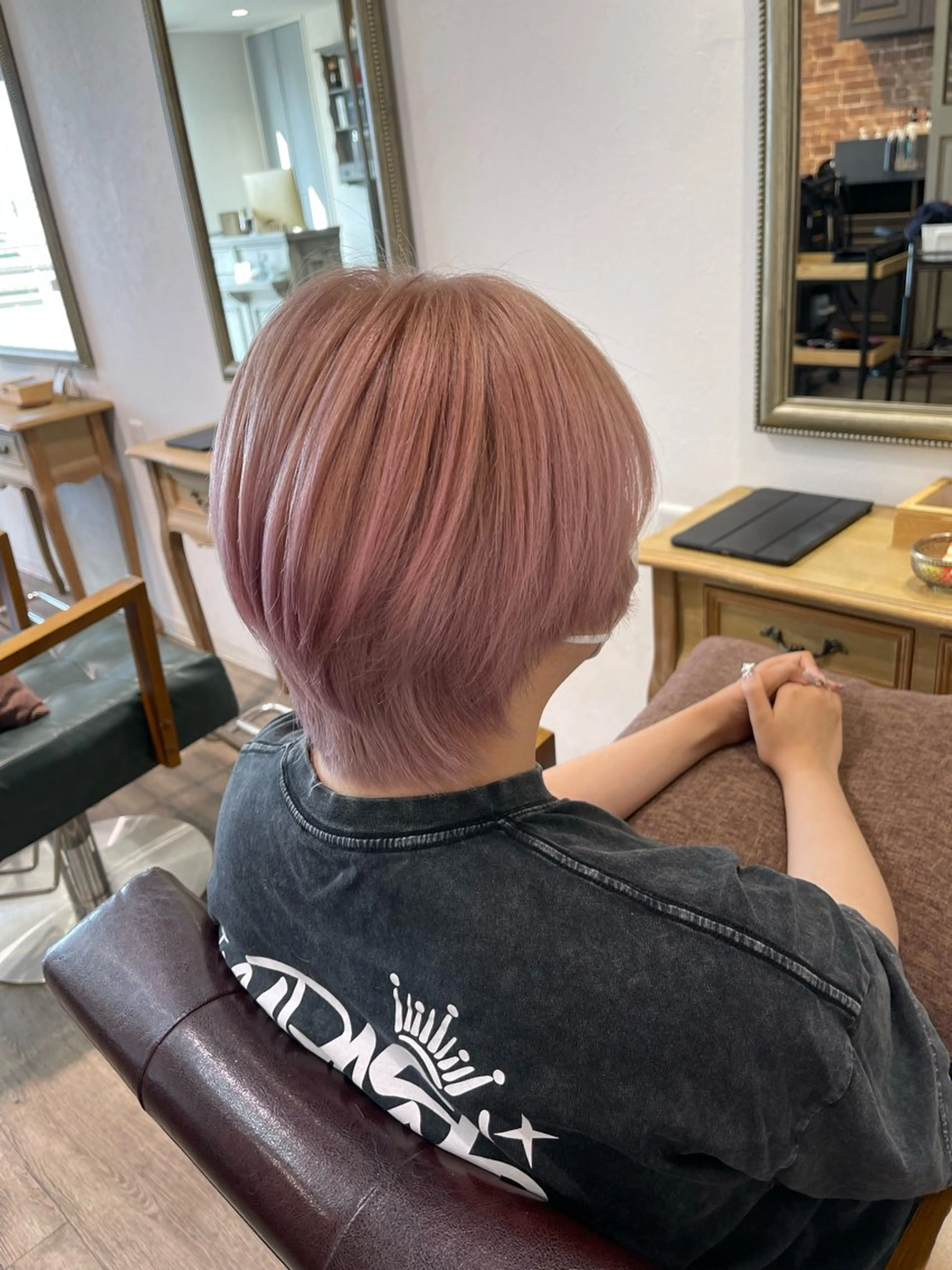 ショート カラー ヘアカラー Felice Erikaのヘアスタイル