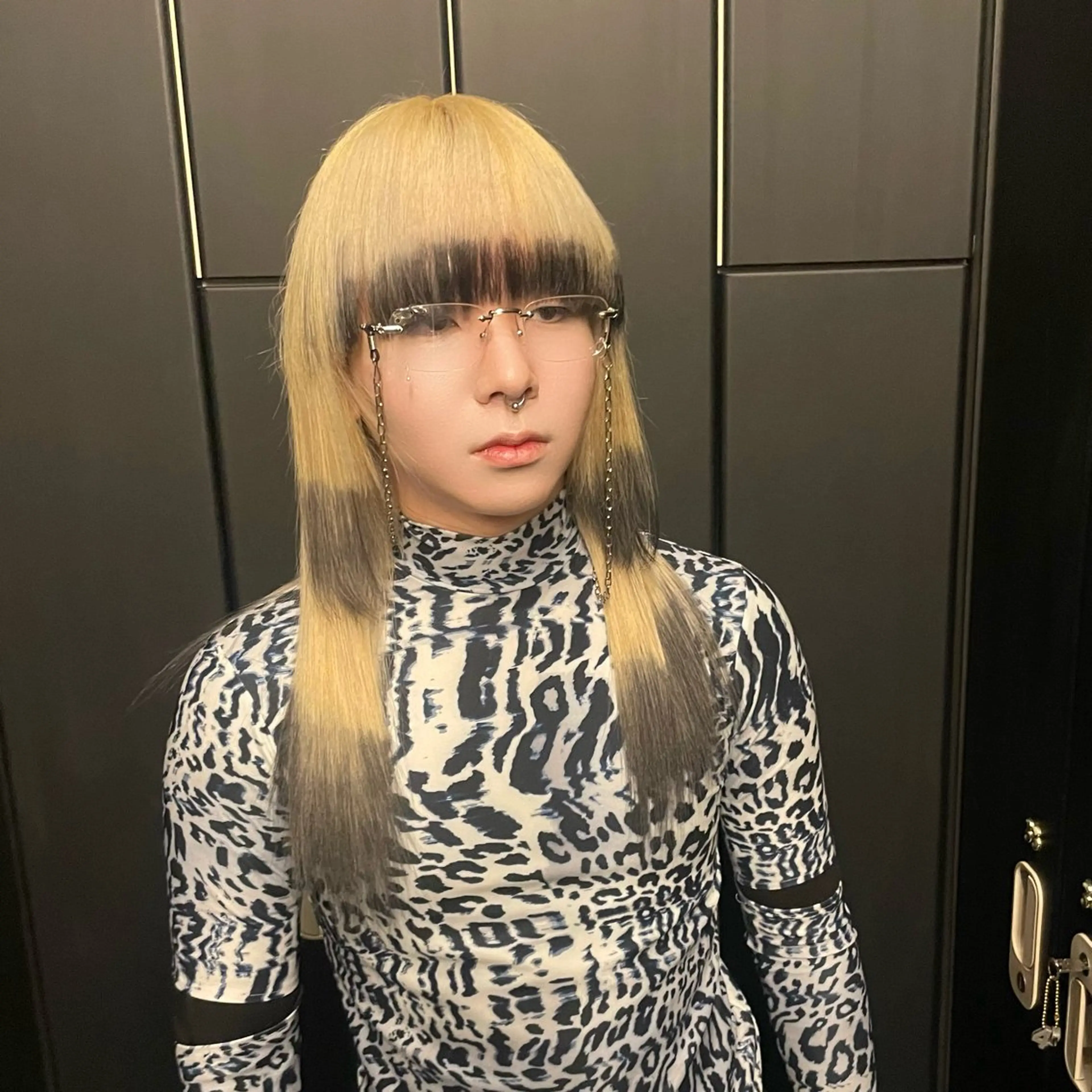 ロング カラー ヘアカラー トリートメント ハイトーン×デザイン 🪽🫧HIKARIのヘアスタイル