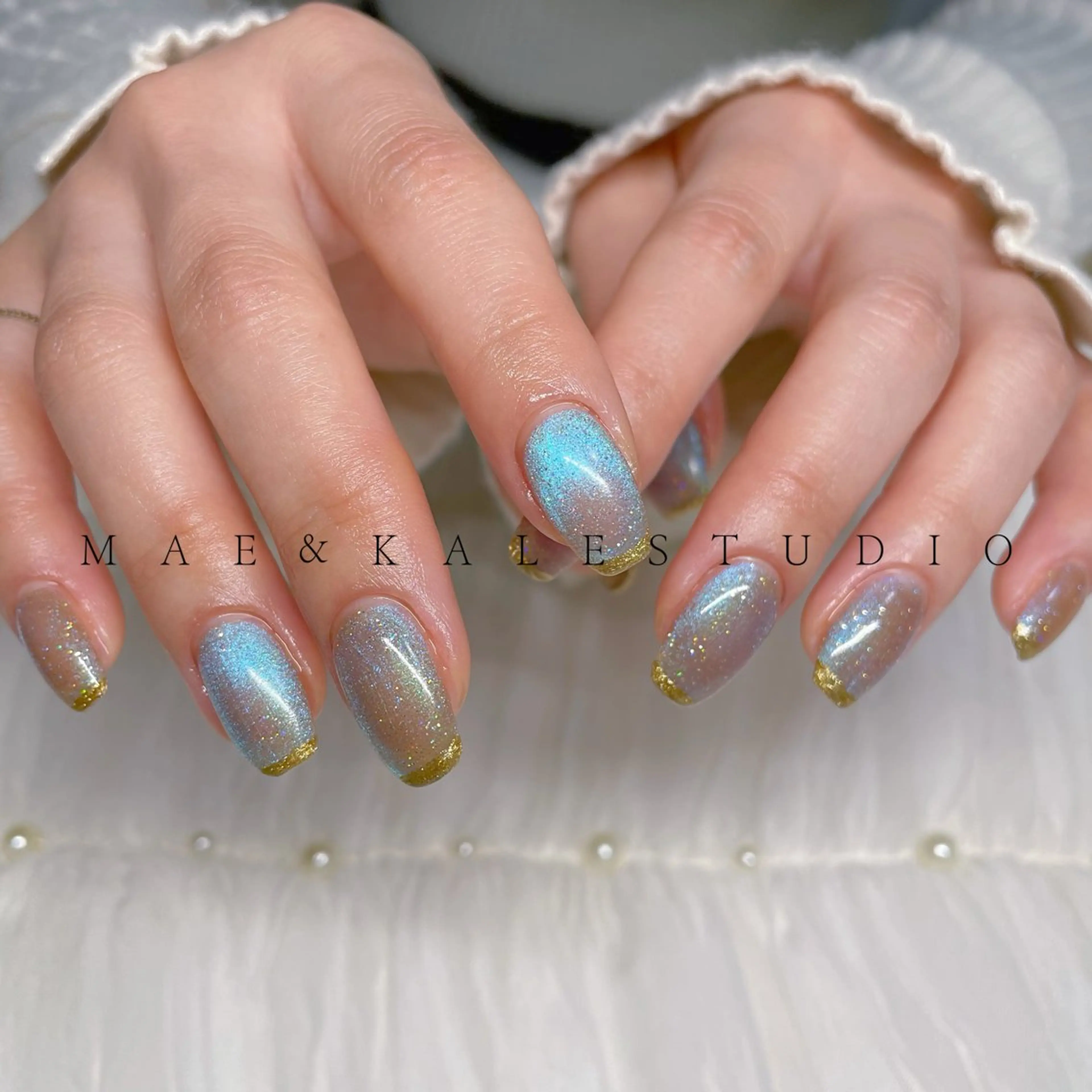 ネイル フレンチネイル ゴールド マグネットネイル MAE&KALE STUDIOのマツエク・マツパデザイン