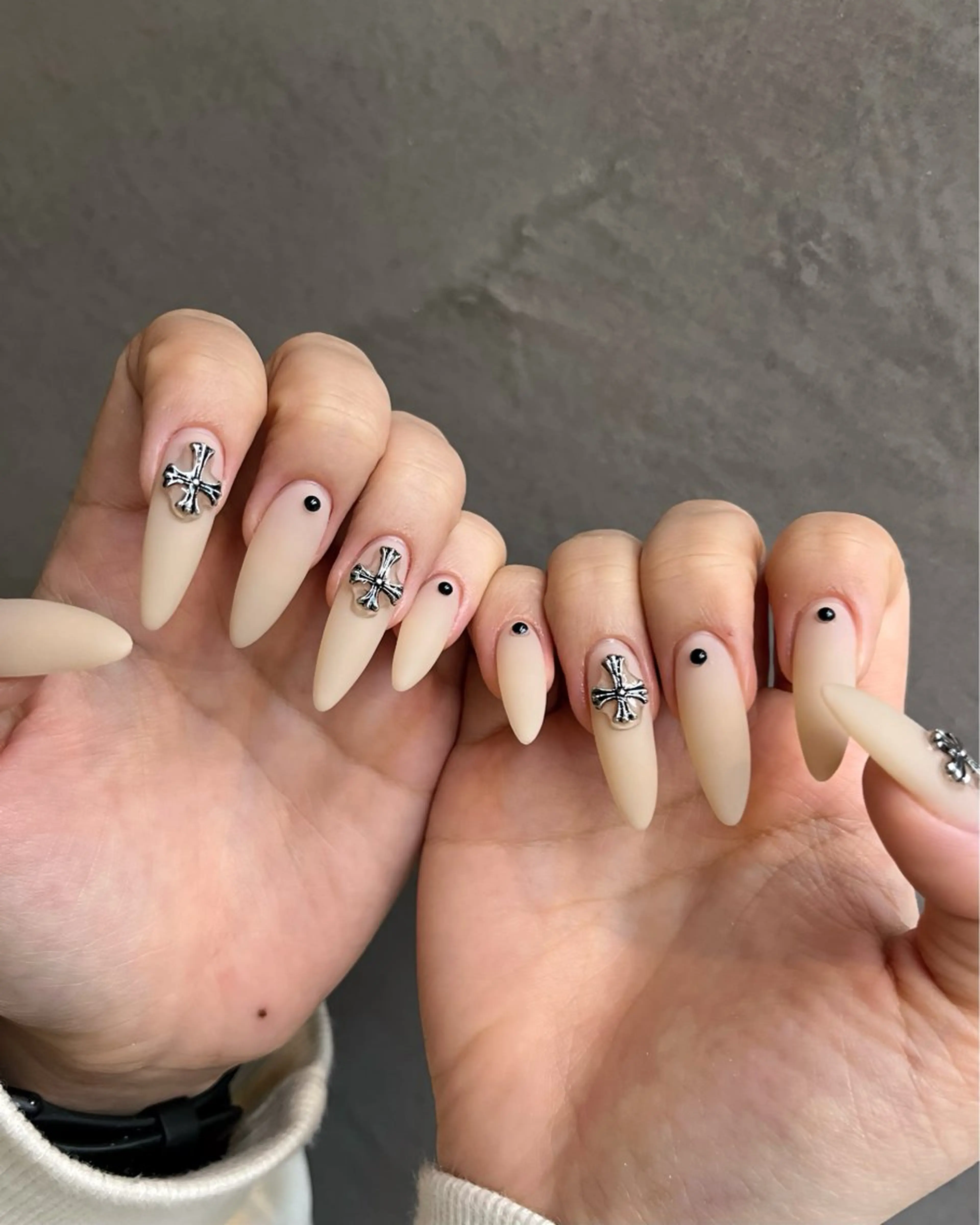 ネイル ホログラムネイル 韓国ネイル 水色 マグネットネイル マットネイル ハンドネイル 🫧OPELIA NAIL渋谷🫧のネイルデザイン