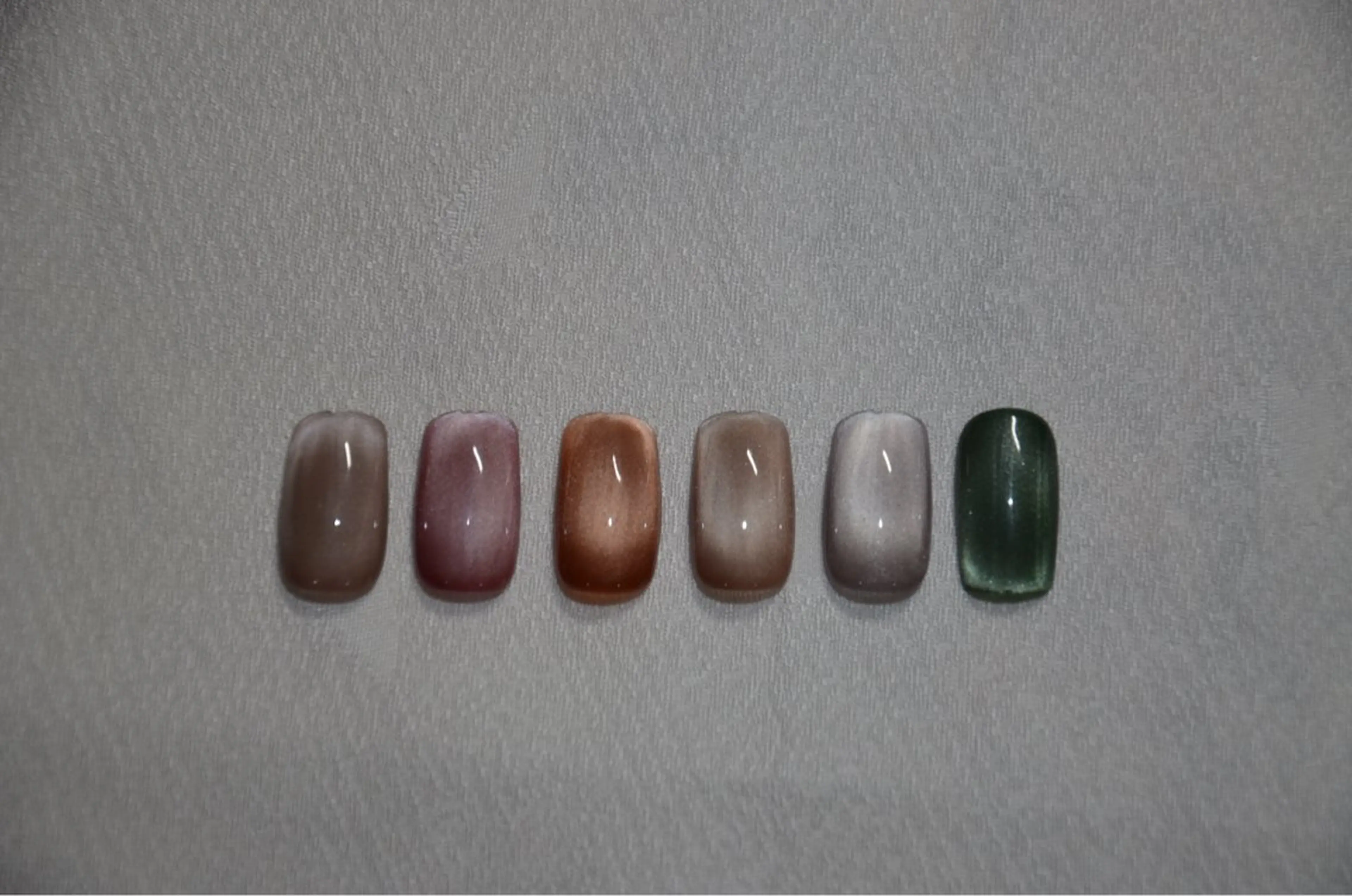 ネイル マグネットネイル マグネットワンカラー ワンカラーネイル ハンドネイル Nail Salon Lindaのネイルデザイン