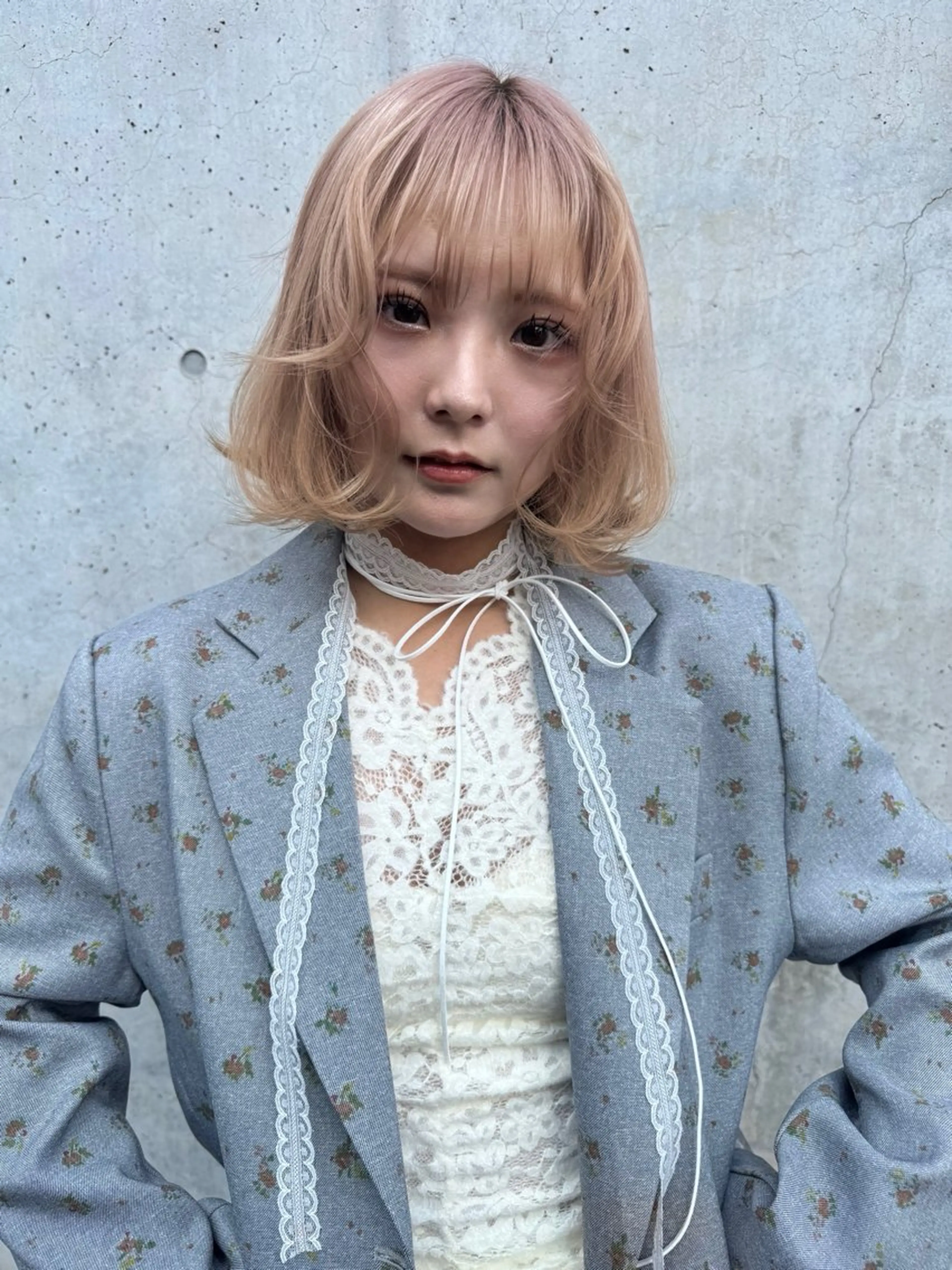 ミディアム カラー ハイトーンカラー ボブ カット ヘアカラー トリートメント レイヤーカット/透明 感カラー/saraのヘアスタイル