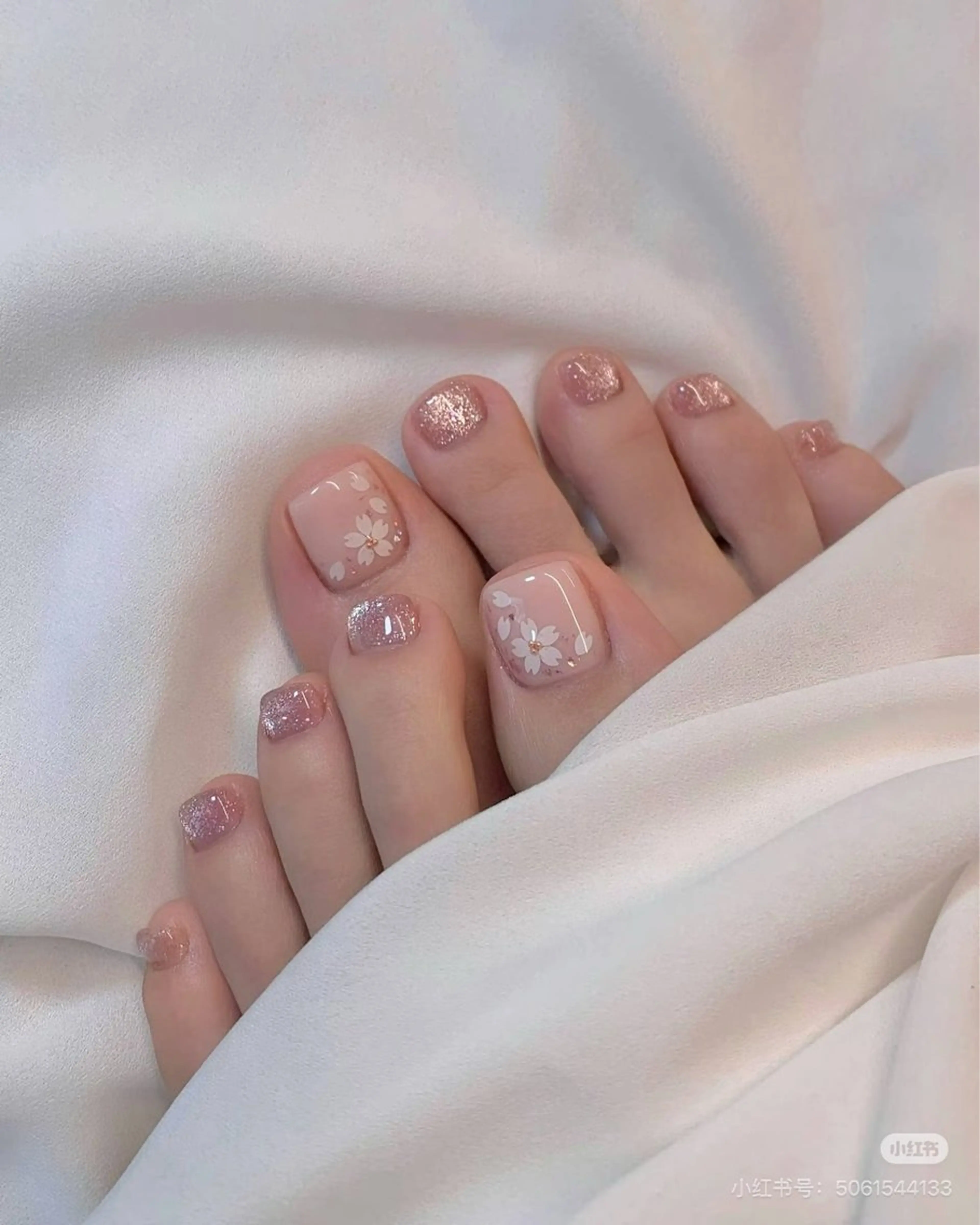 3-4月限定🌸毎日16:00前【期間SALE】Footワンカラー&花デザイン2本6600→¥4880の写真