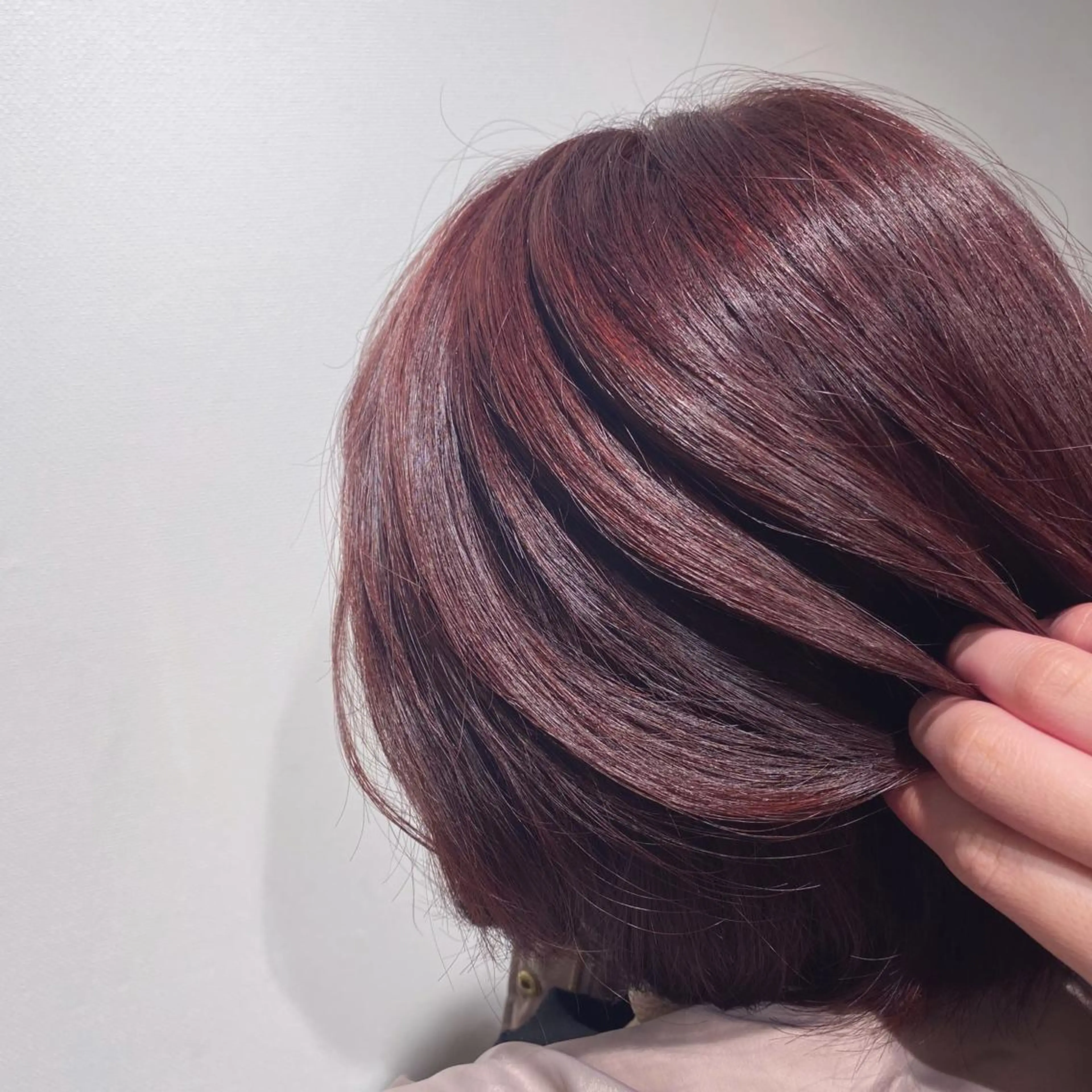 ショート カラー ピンクカラー 韓国風ヘア ヘアカラー トリートメント 🌟🍒ハイトーン 韓国ヘア/ユウミのヘアスタイル