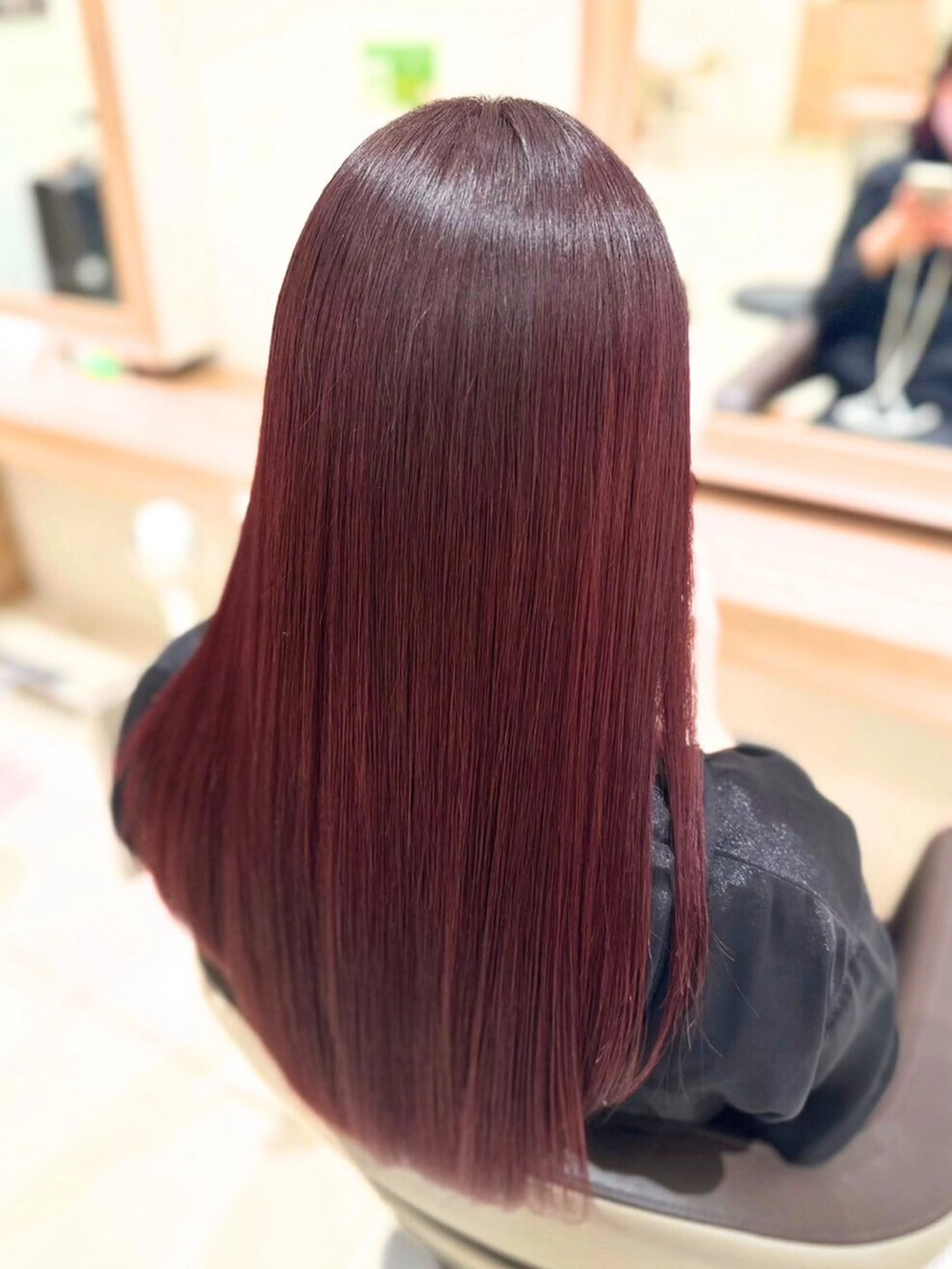 ロング カラー 髪質改善ストレート インナーカラーハズキのヘアスタイル