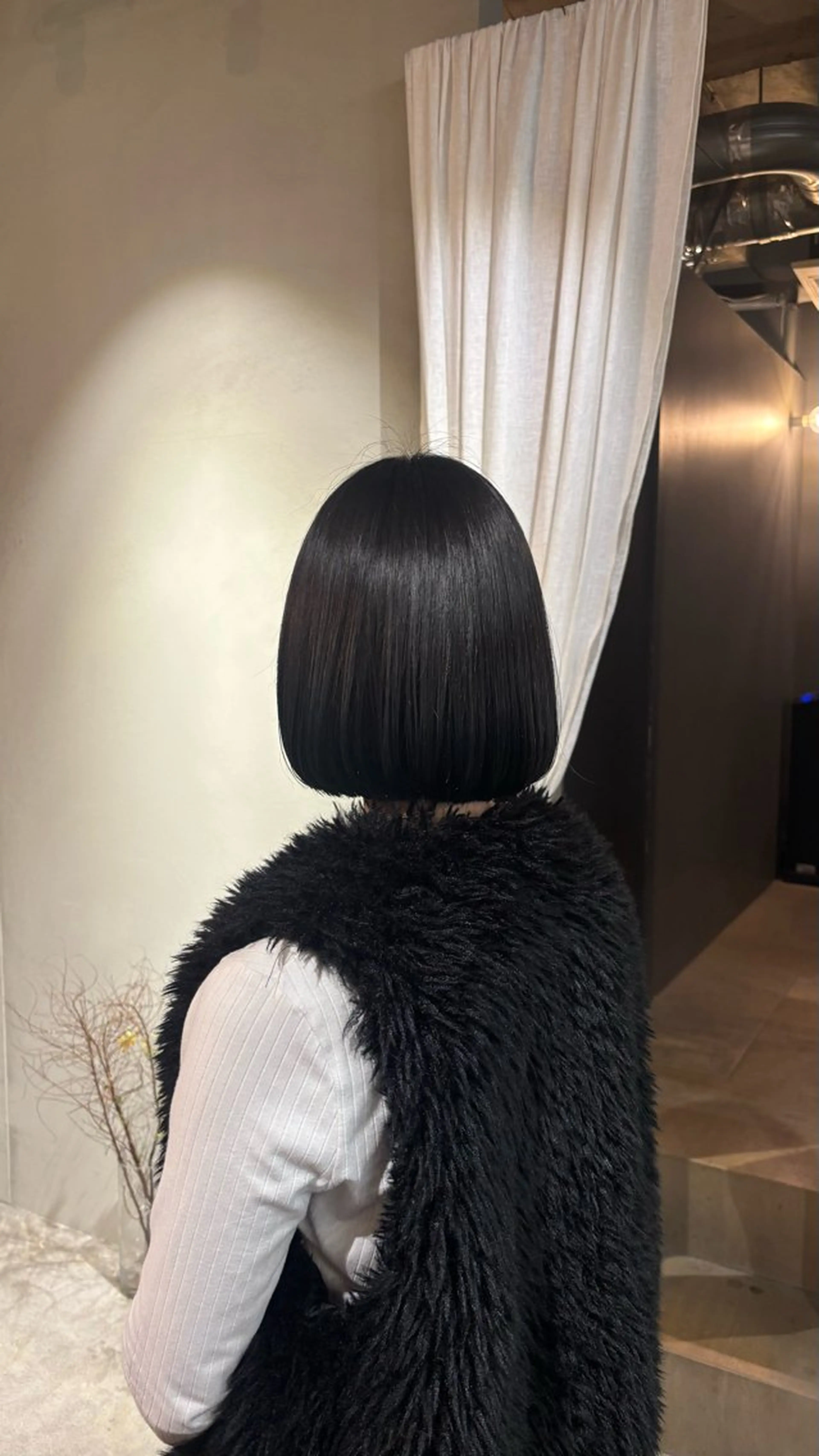 カラー 黒髪 ブルーカラー ブルーブラック 透明感カラー ヘアカラー トリートメント 🌷花屋併設🌷 岡本明日実のヘアスタイル