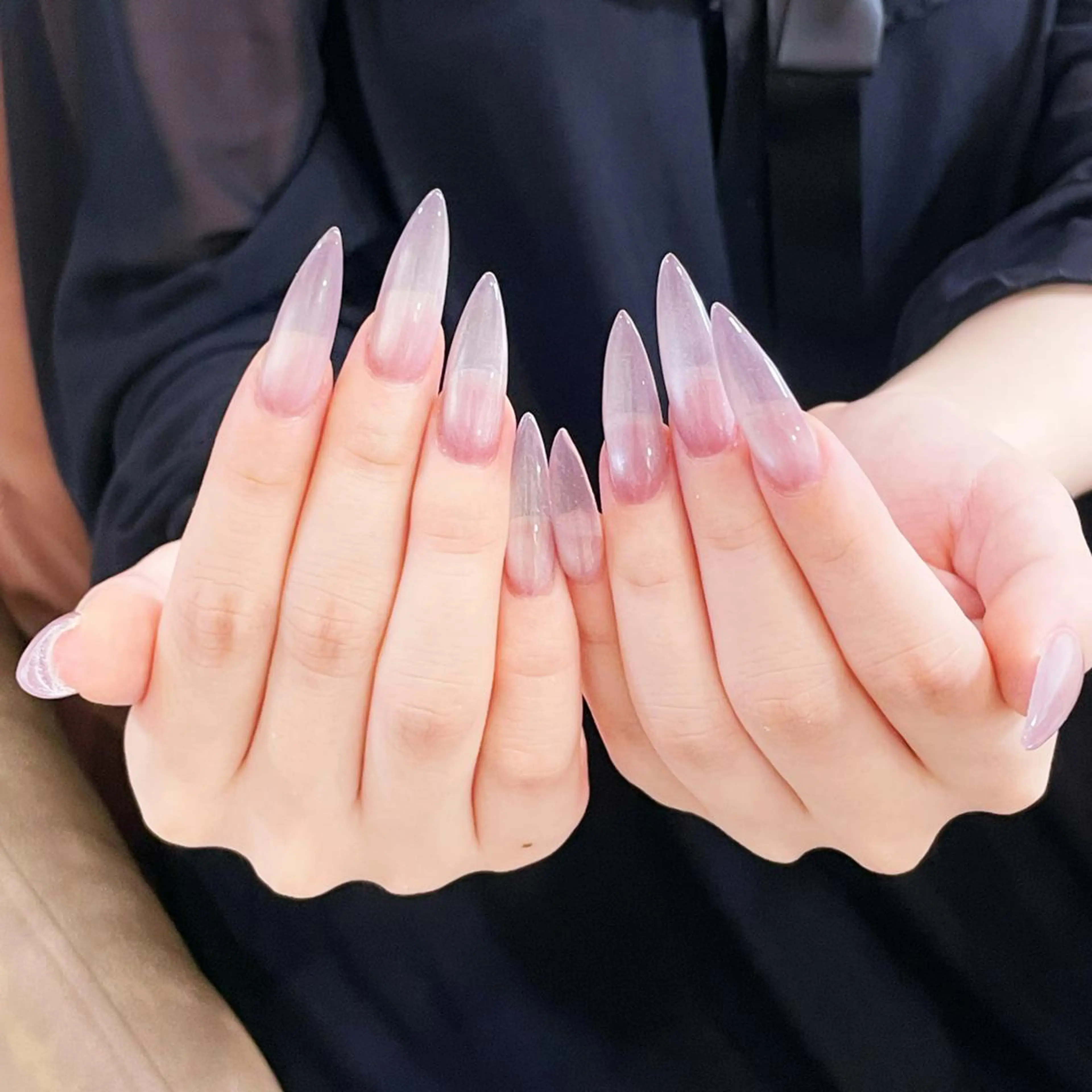 ネイル アートネイル オーロラネイル ガーリー キラキラネイル 韓国ネイル ハンドネイル DIANMOND NAIL🌸のネイルデザイン
