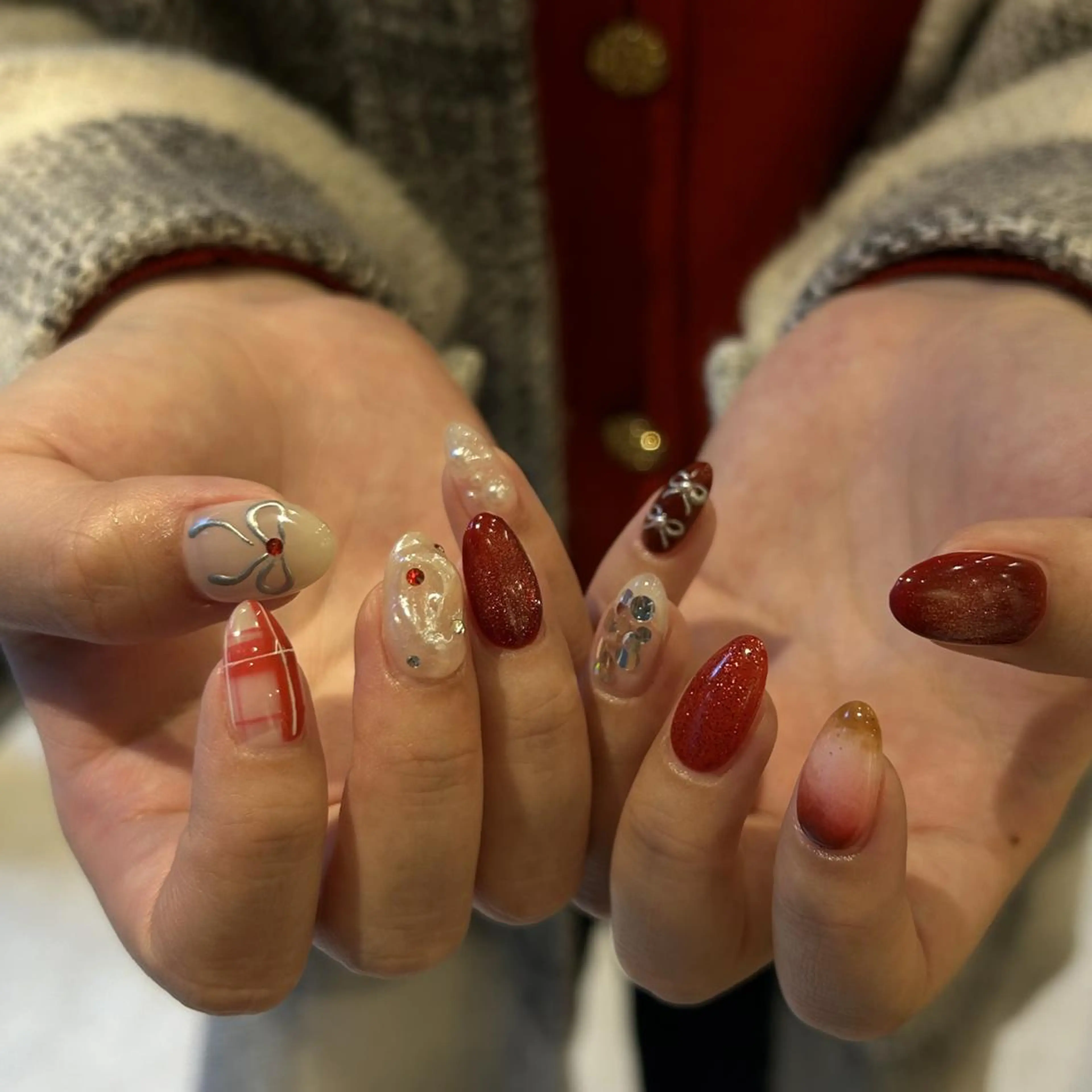 ネイル オーロラネイル ジェルネイル 氷ネイル・うるうるネイル 韓国ネイル ミラーネイル nails TOKYOのネイルデザイン