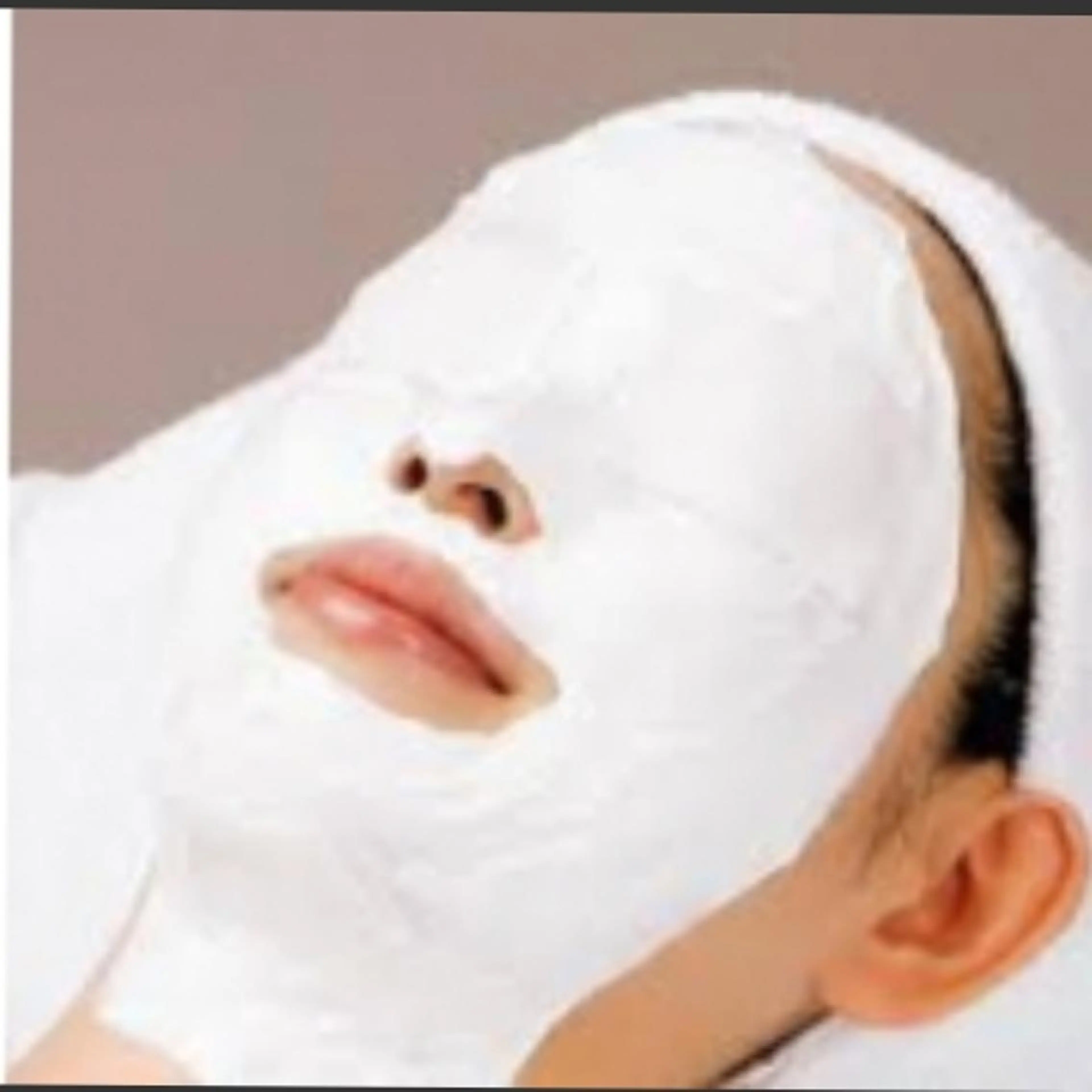 【美白】シミ・ソバカス◎ 透明感ある肌に！日焼け後の火照りにも◎ 毛穴吸引/ヘッドケア/肩コリ/デコルテ/保湿パック付きの写真