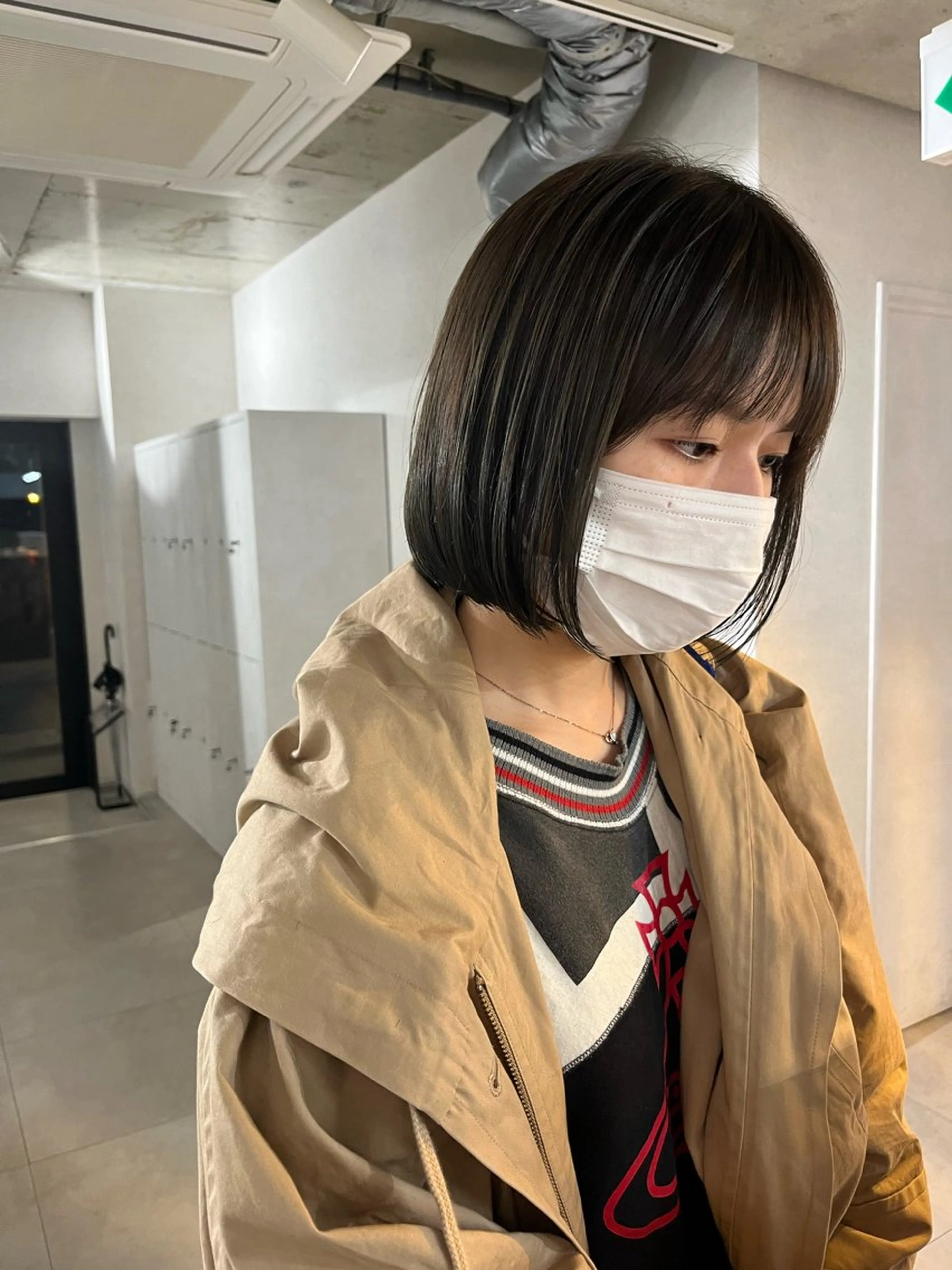 ミディアム カラー グレージュ オリーブグレージュ オリーブグレー ボブ anon Loemのヘアスタイル