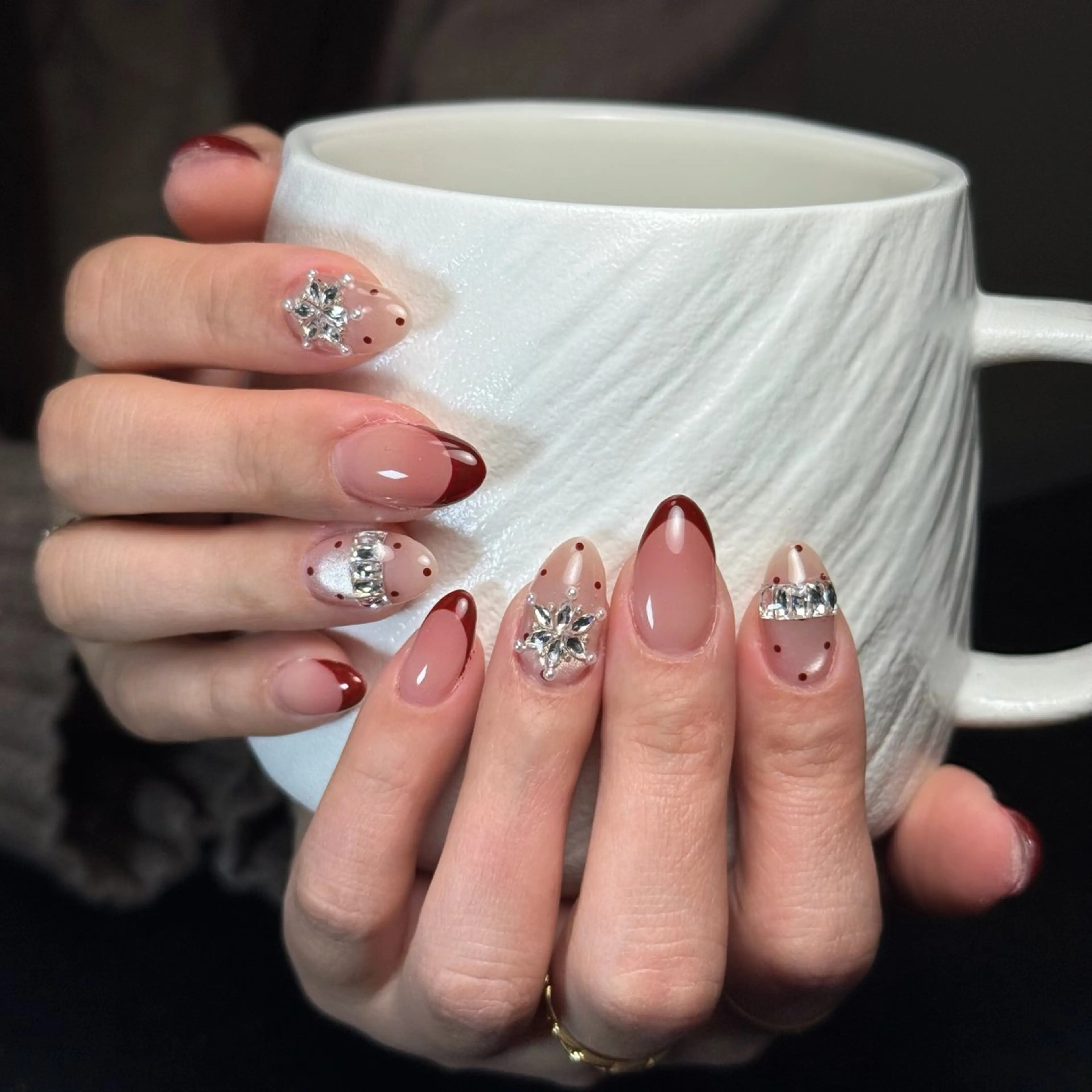 セミロング ハンドネイル Amour Nail salonのネイルデザイン