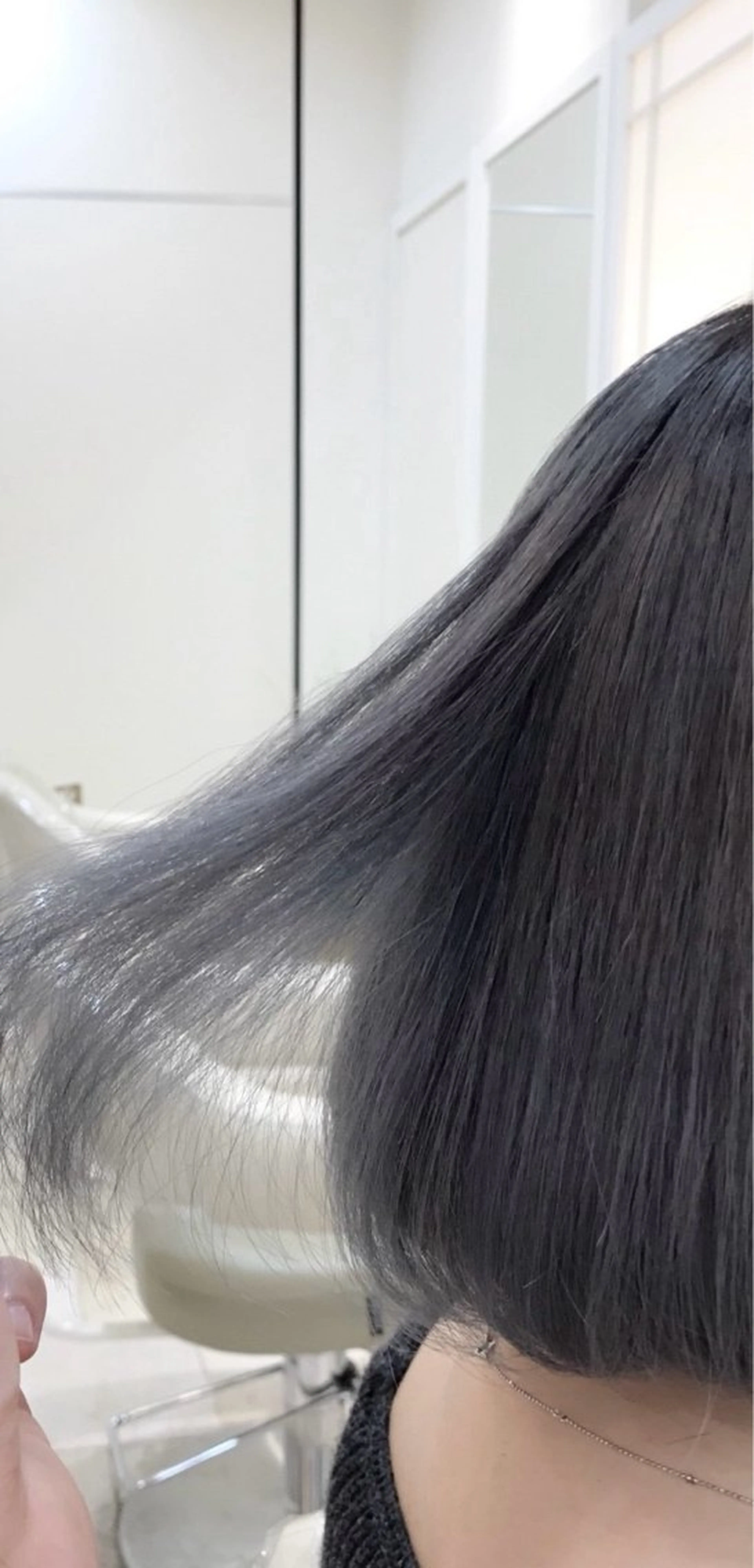 ロング カラー 齋藤 艶珠のヘアスタイル