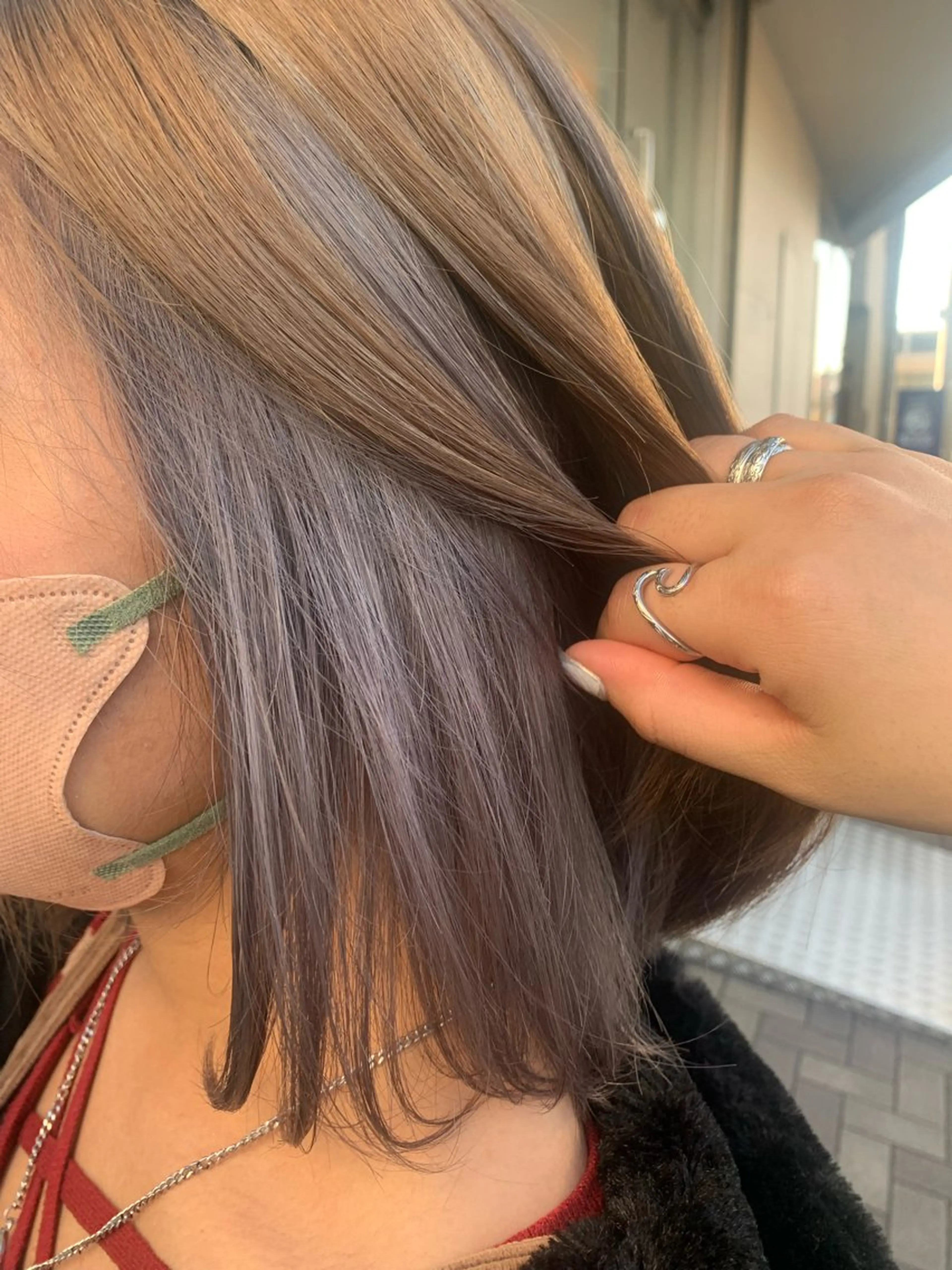 ミディアム カラー ブルーカラー インナーカラー 🪸KARERA新松 戸田中萌恵子🪸のヘアスタイル