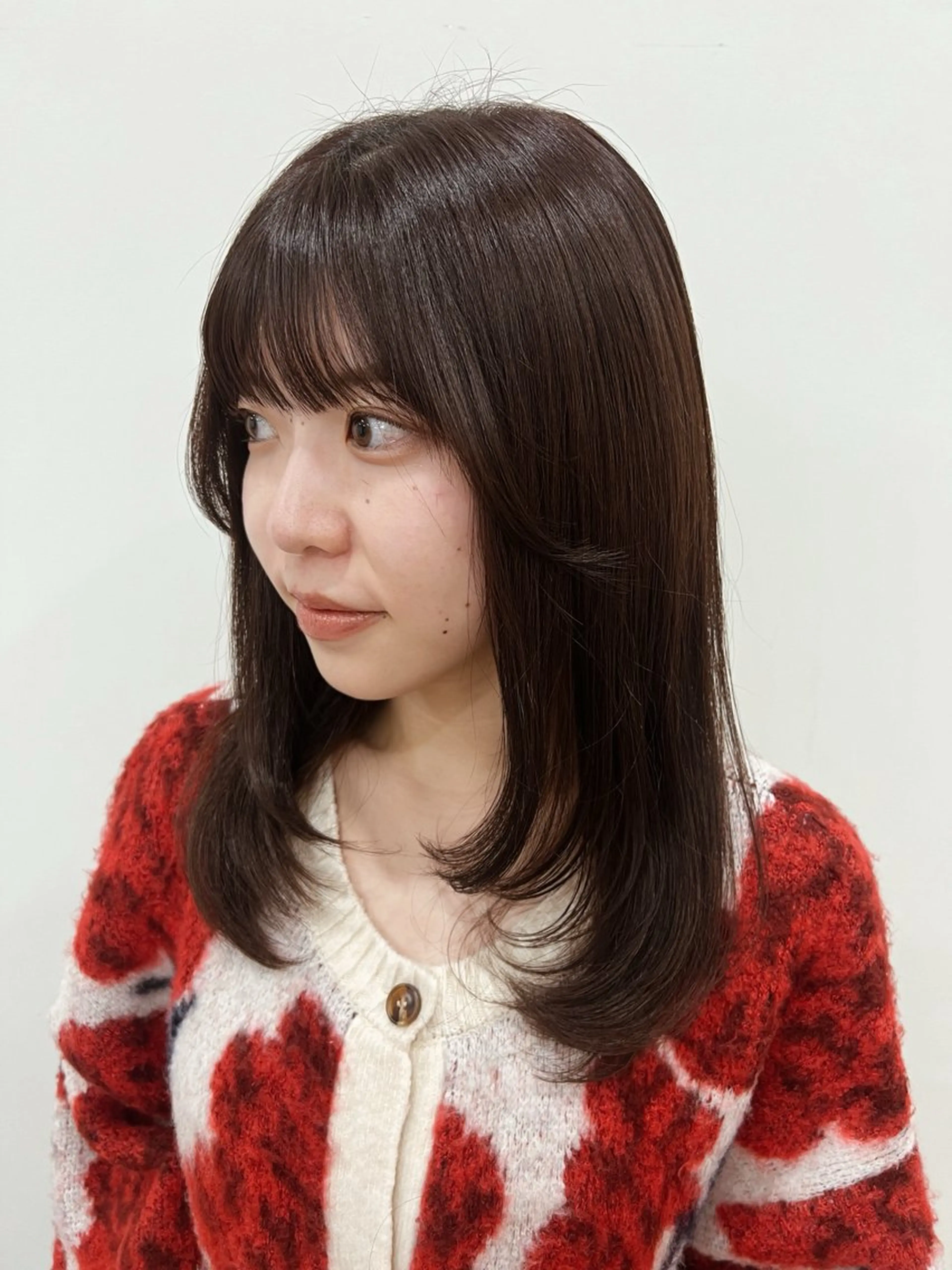 セミロング 似合わせ/顔周り / レイヤーのヘアスタイル