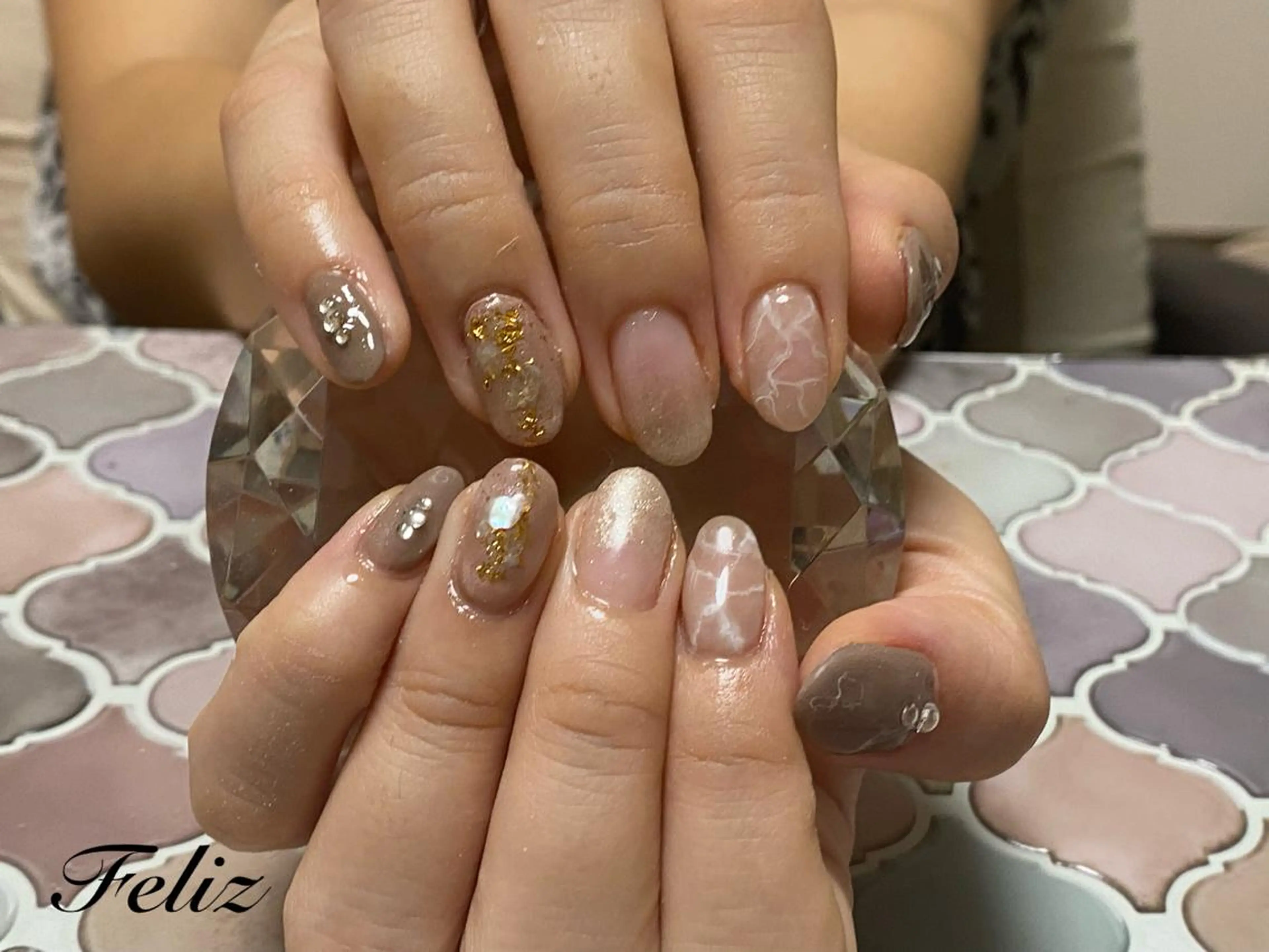 ネイル ニュアンスネイル 痛ネイル/ワンホン/ フィルイン/長さだしのネイルデザイン