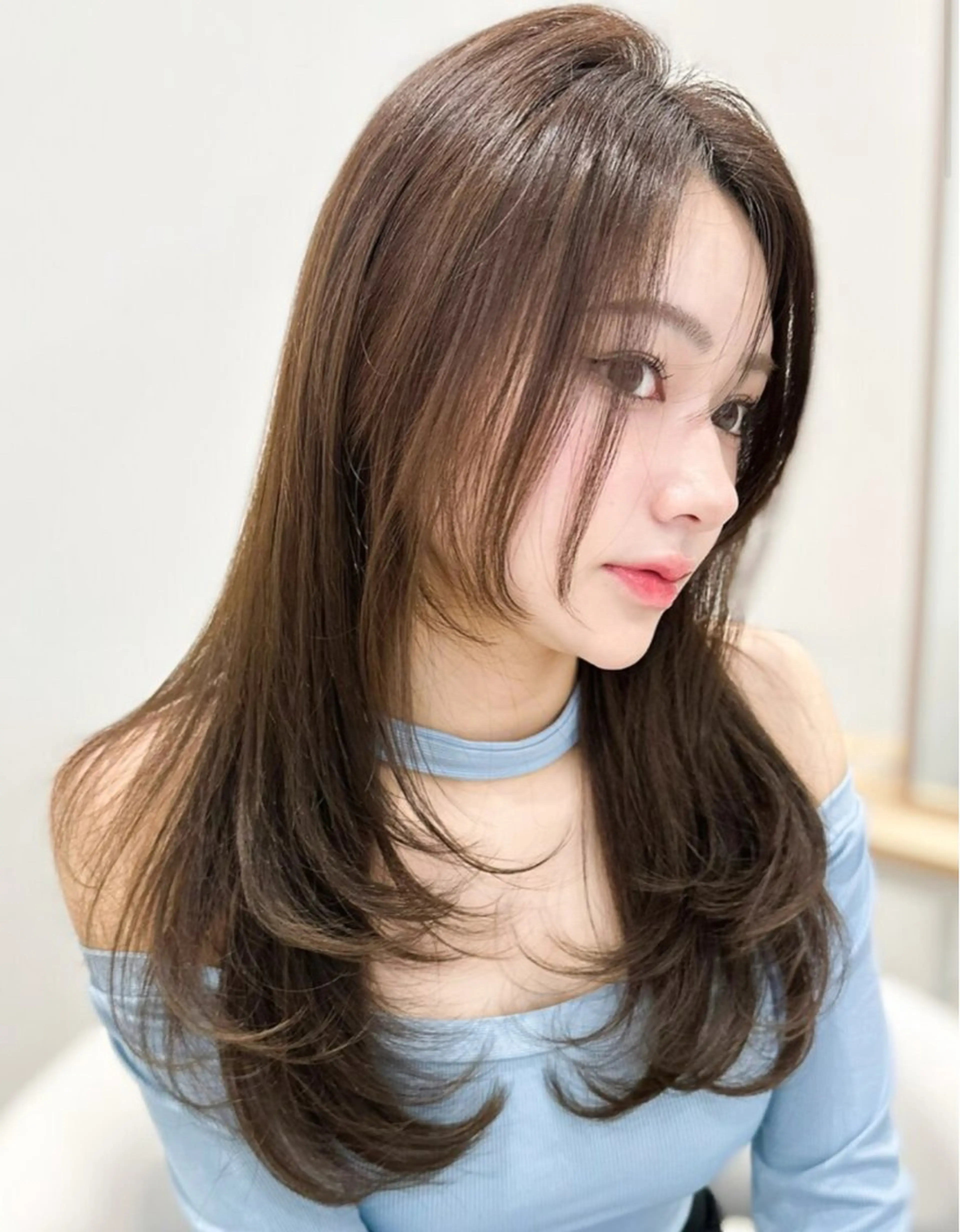 ロング カラー 伊藤 優里のヘアスタイル