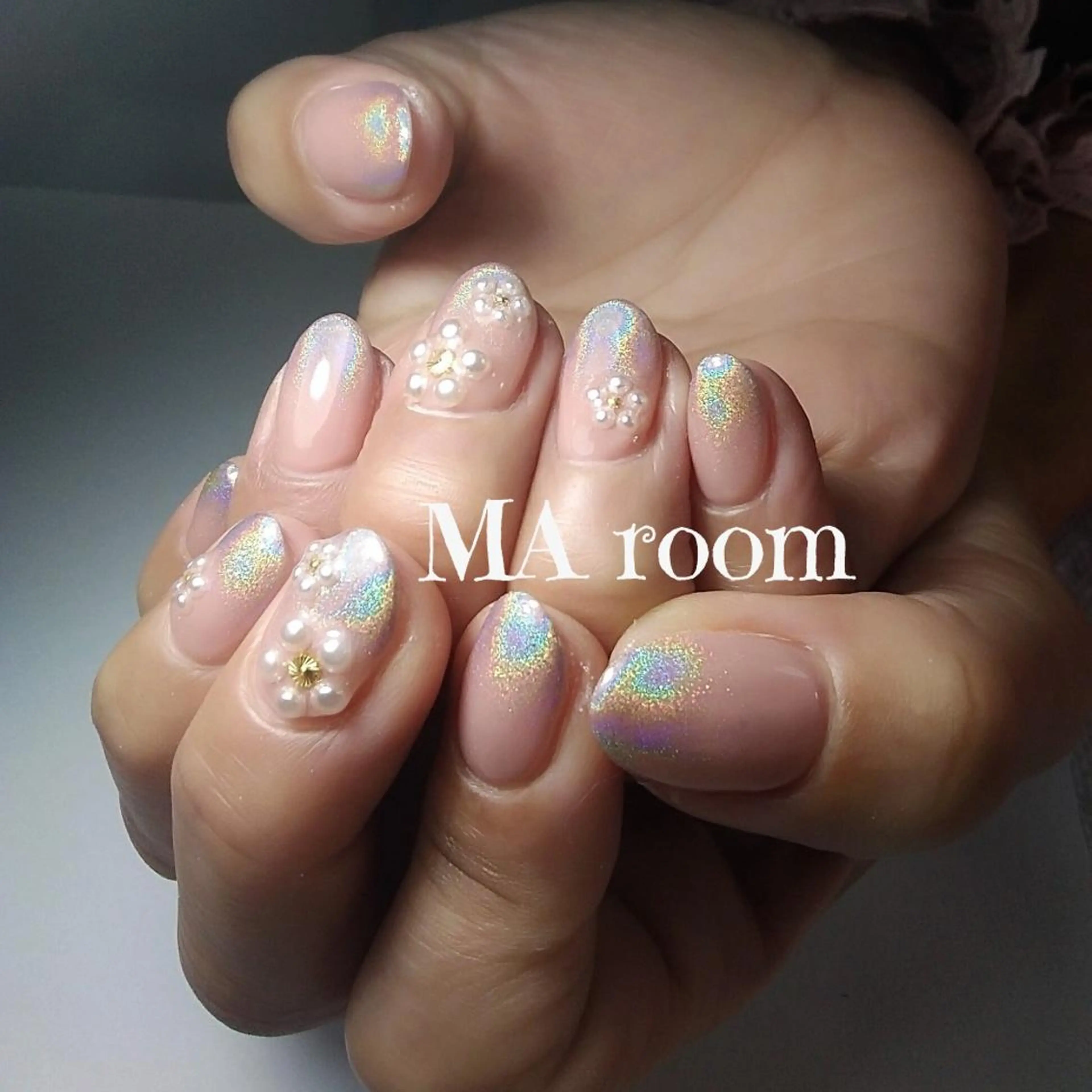 ネイル キラキラネイル ピンク ピンクベージュ ＆MERCI所属・&MERCI nail maoのネイルデザイン