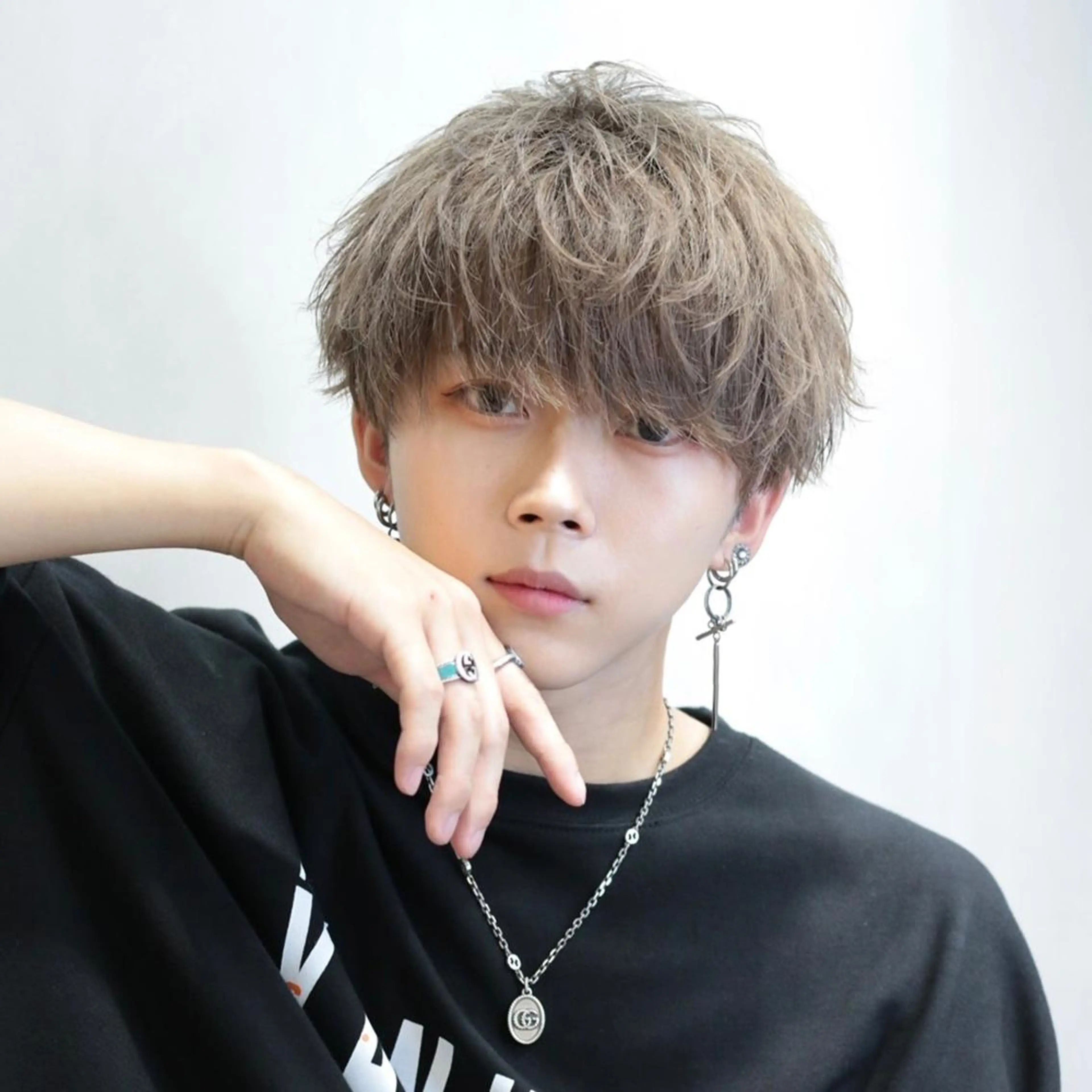 カラー SKILL SHIBUYA所属・榎戸 颯汰のヘアスタイル