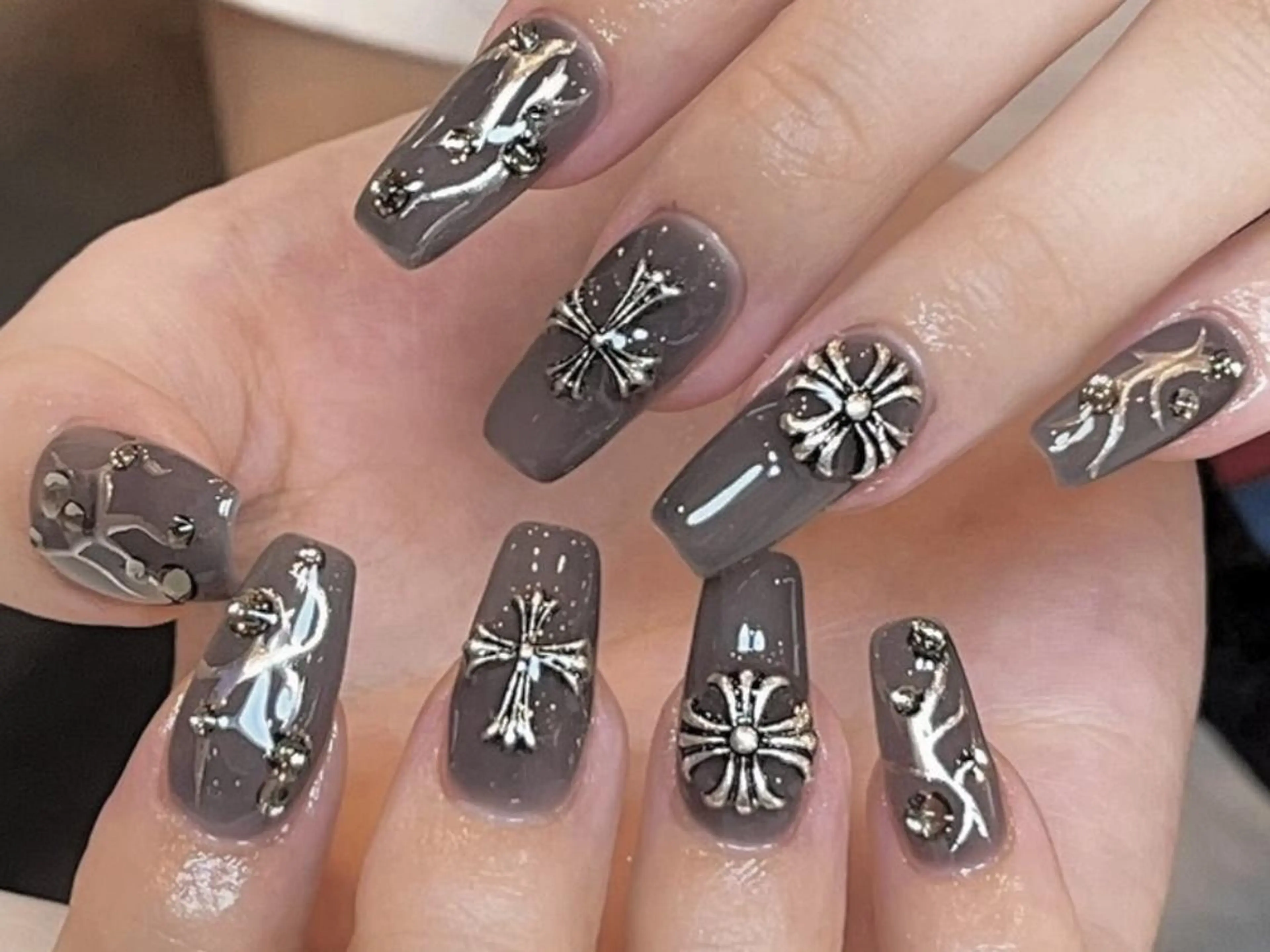 ネイル アートネイル ガーリー マグネットネイル 持ち込み ki🍒🍒 ki ツルツルネイルのネイルデザイン