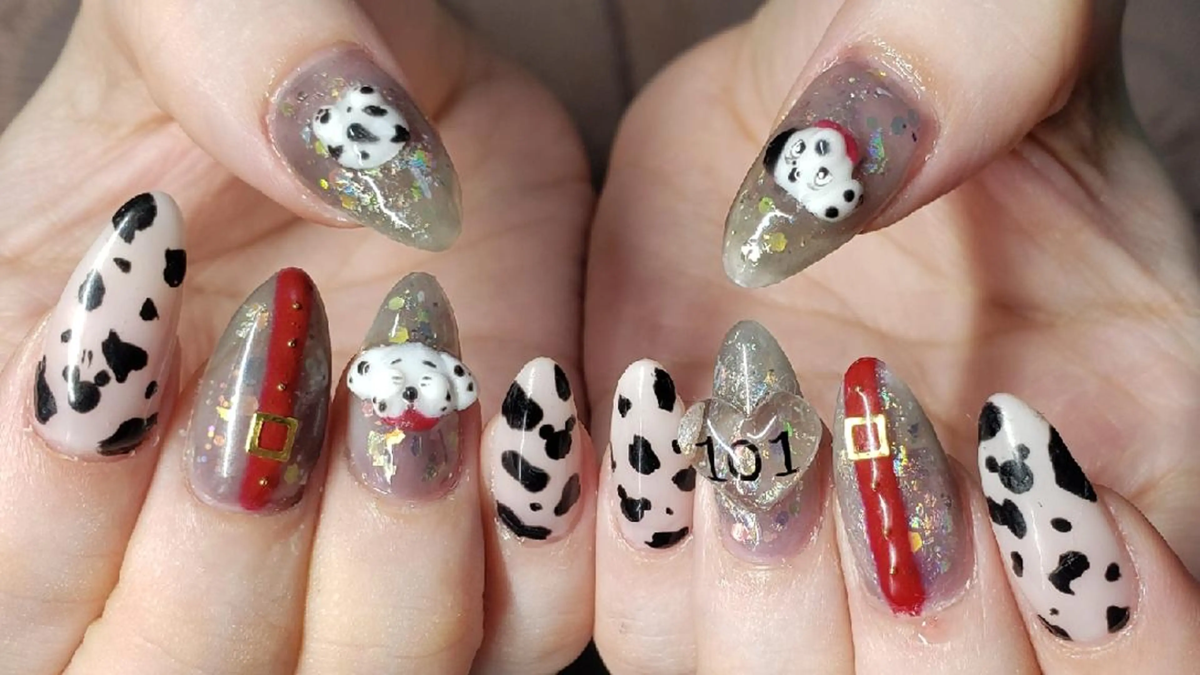 ミディアム ネイル ハンドネイル クロキ 。のネイルデザイン