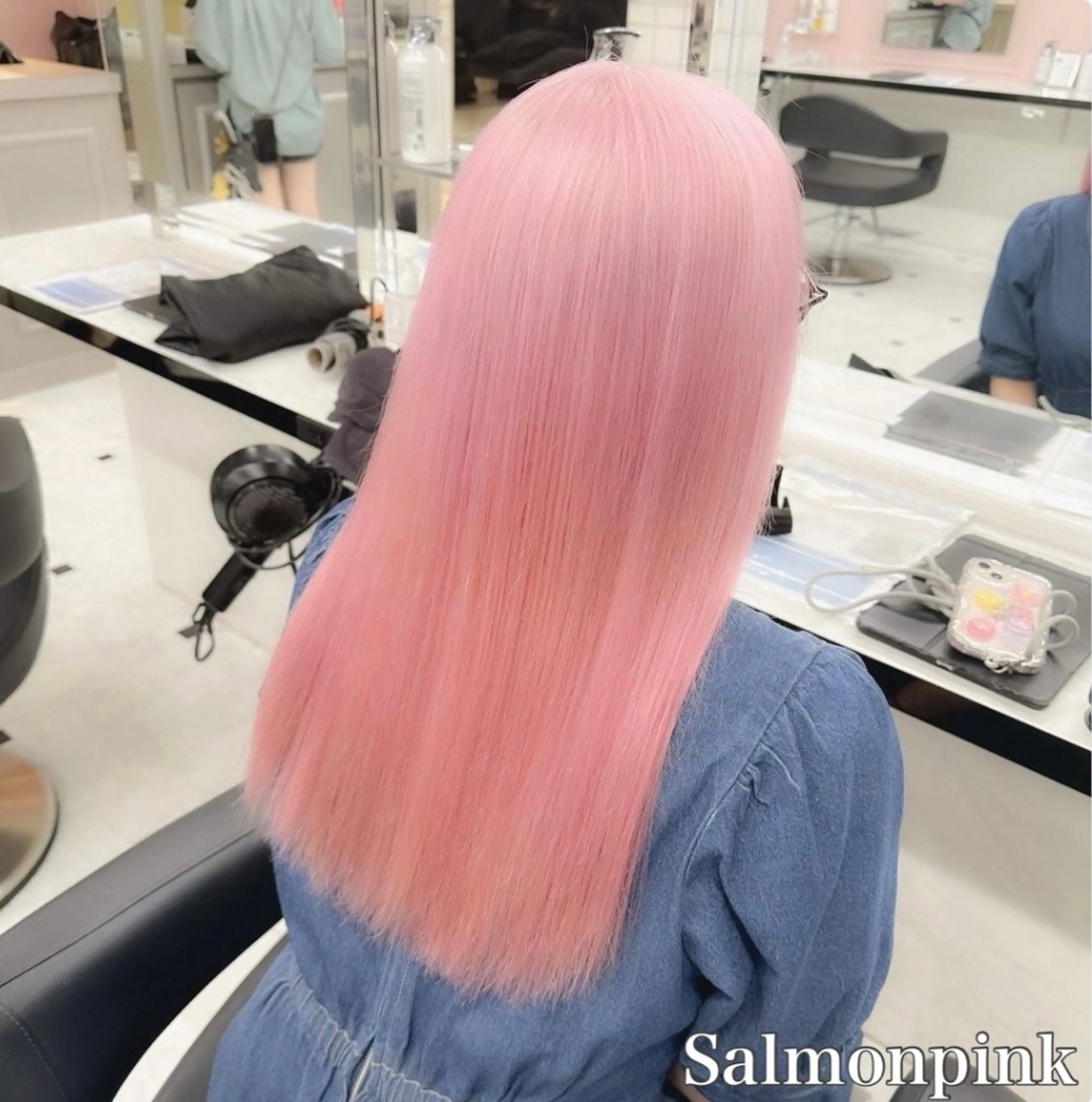 セミロング カラー ヘアアレンジ ピンクカラー ヘアカラー トリートメント ヘアセット 🩵ダメージレス艶感 ハイトーン🩷のヘアスタイル