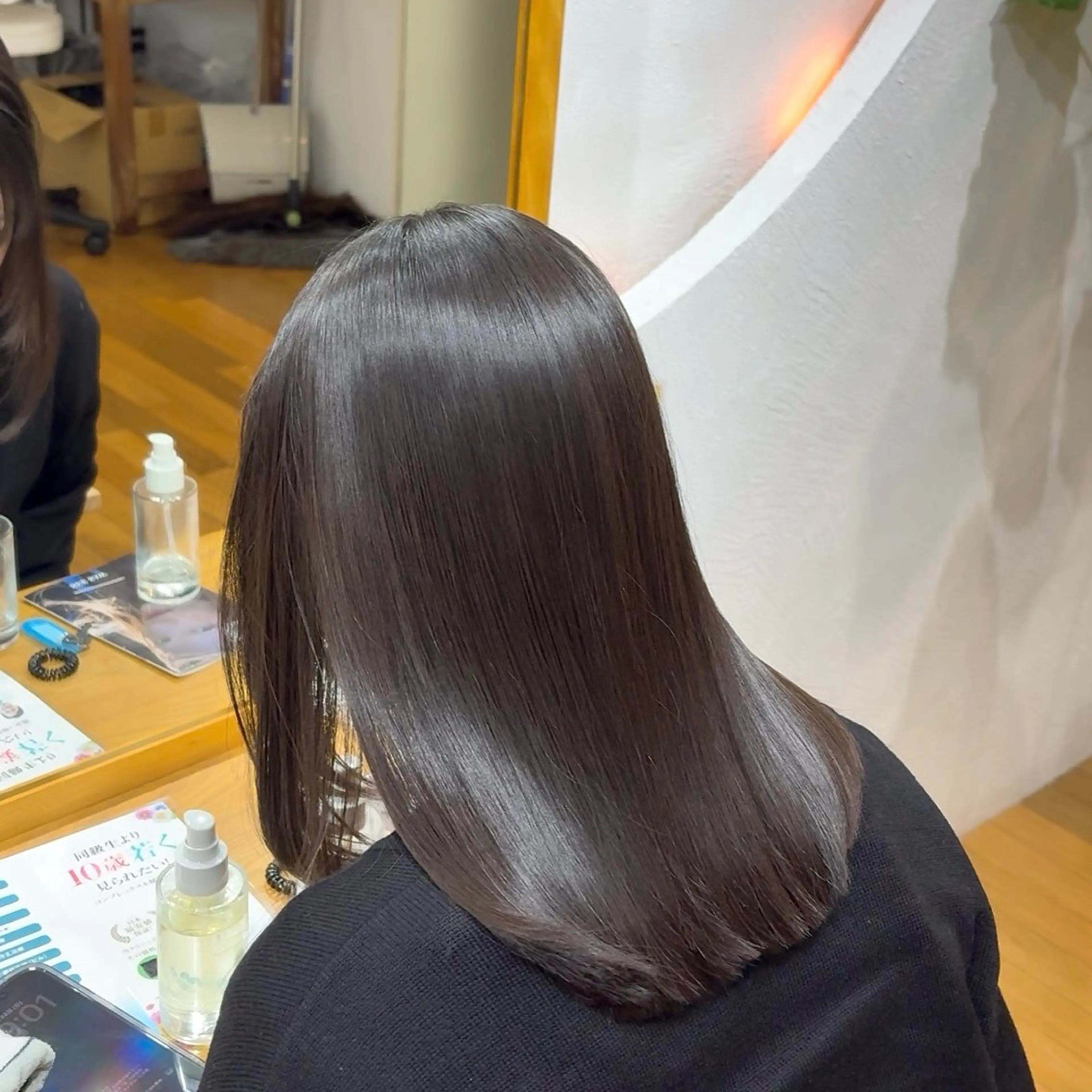 ミディアム カット 縮毛矯正 トリートメント 3tuba Asumiのヘアスタイル