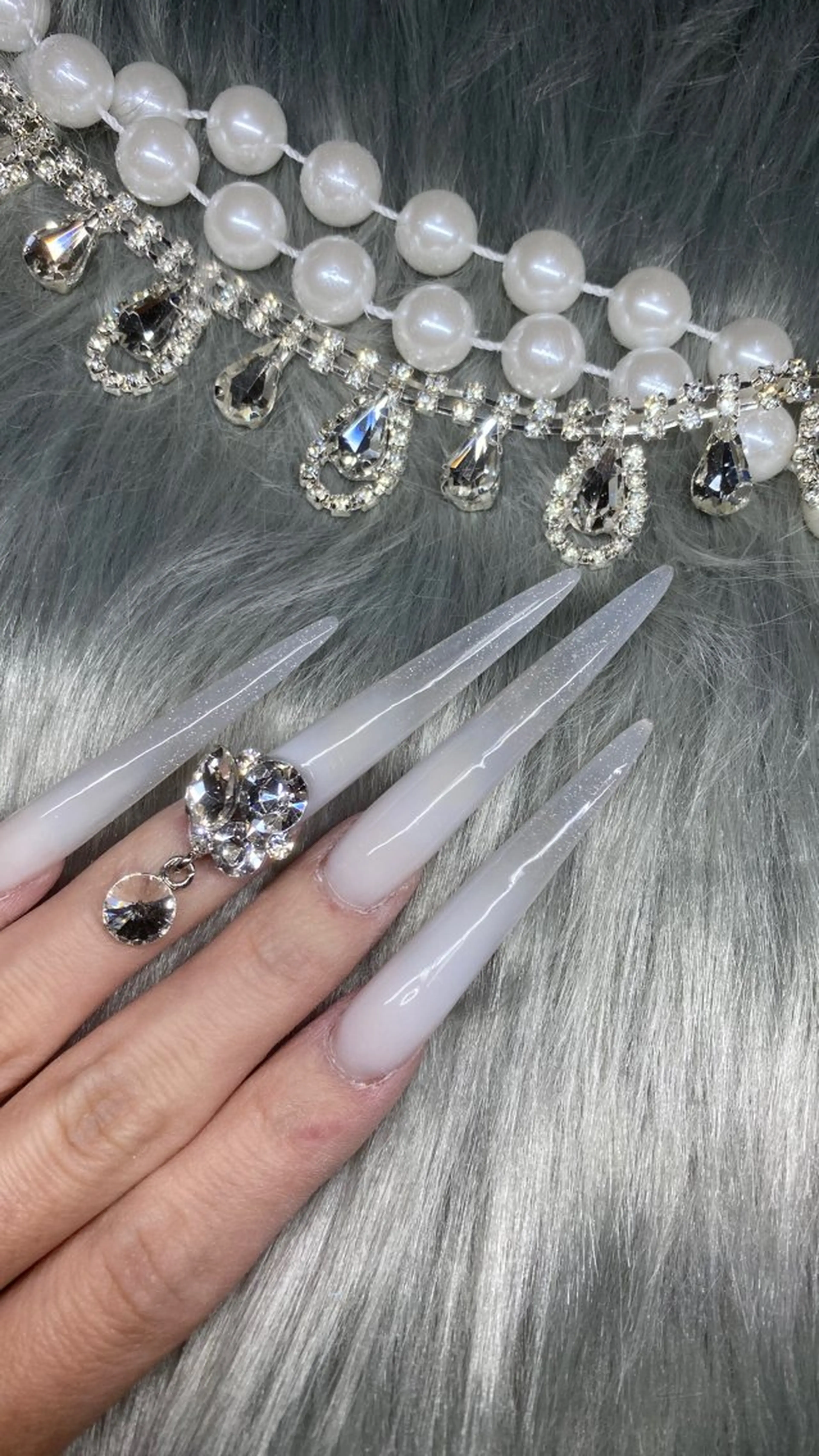 ネイル フレンチネイル ジェルネイル 韓国ネイル ロングネイル マグネットネイル ハンドネイル Nail Salon Grow所属・Nail Salon Growのネイルデザイン