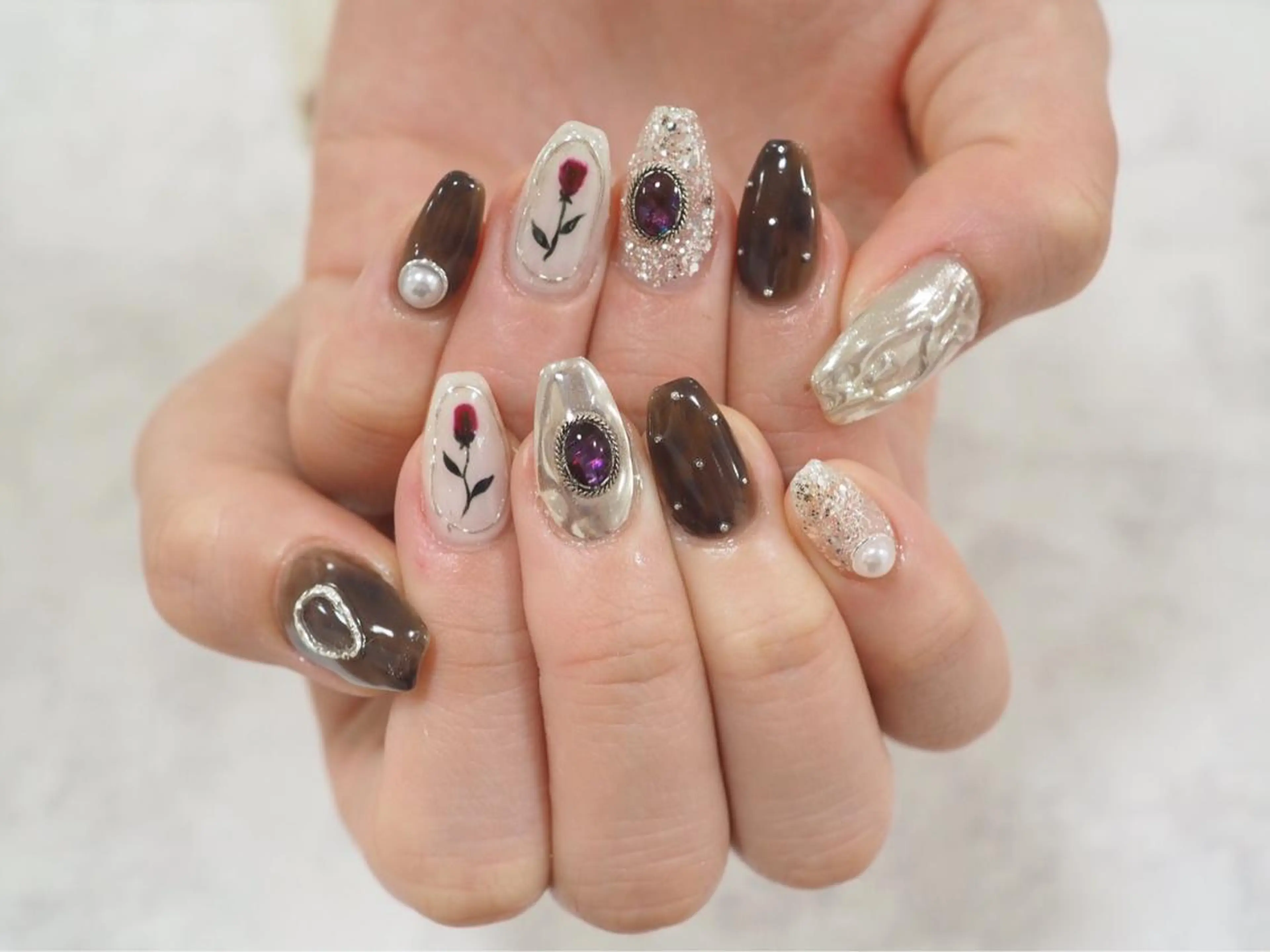ネイル LoLo nail kのネイルデザイン