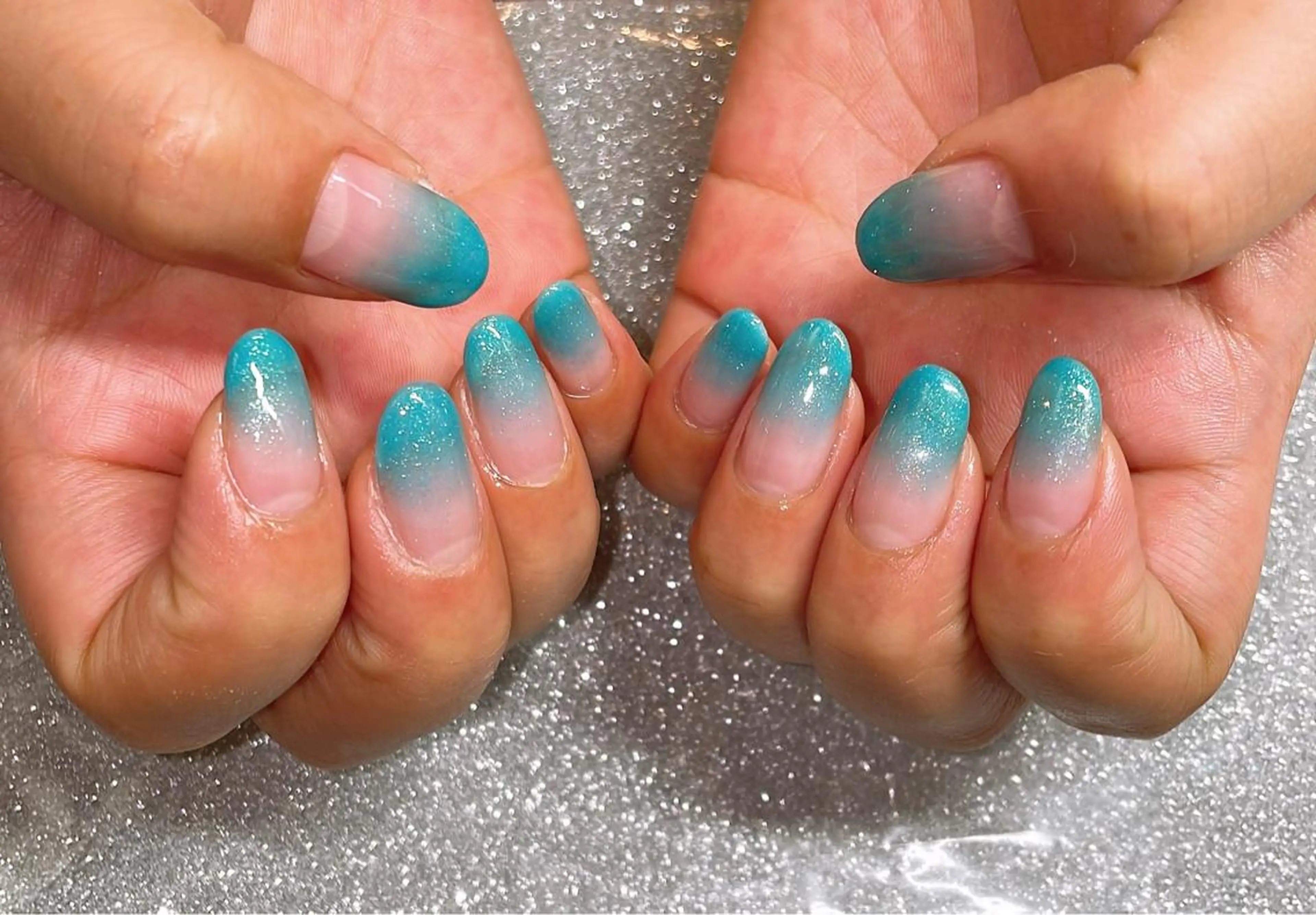 ネイル VIERU 🌈🎀💖のネイルデザイン