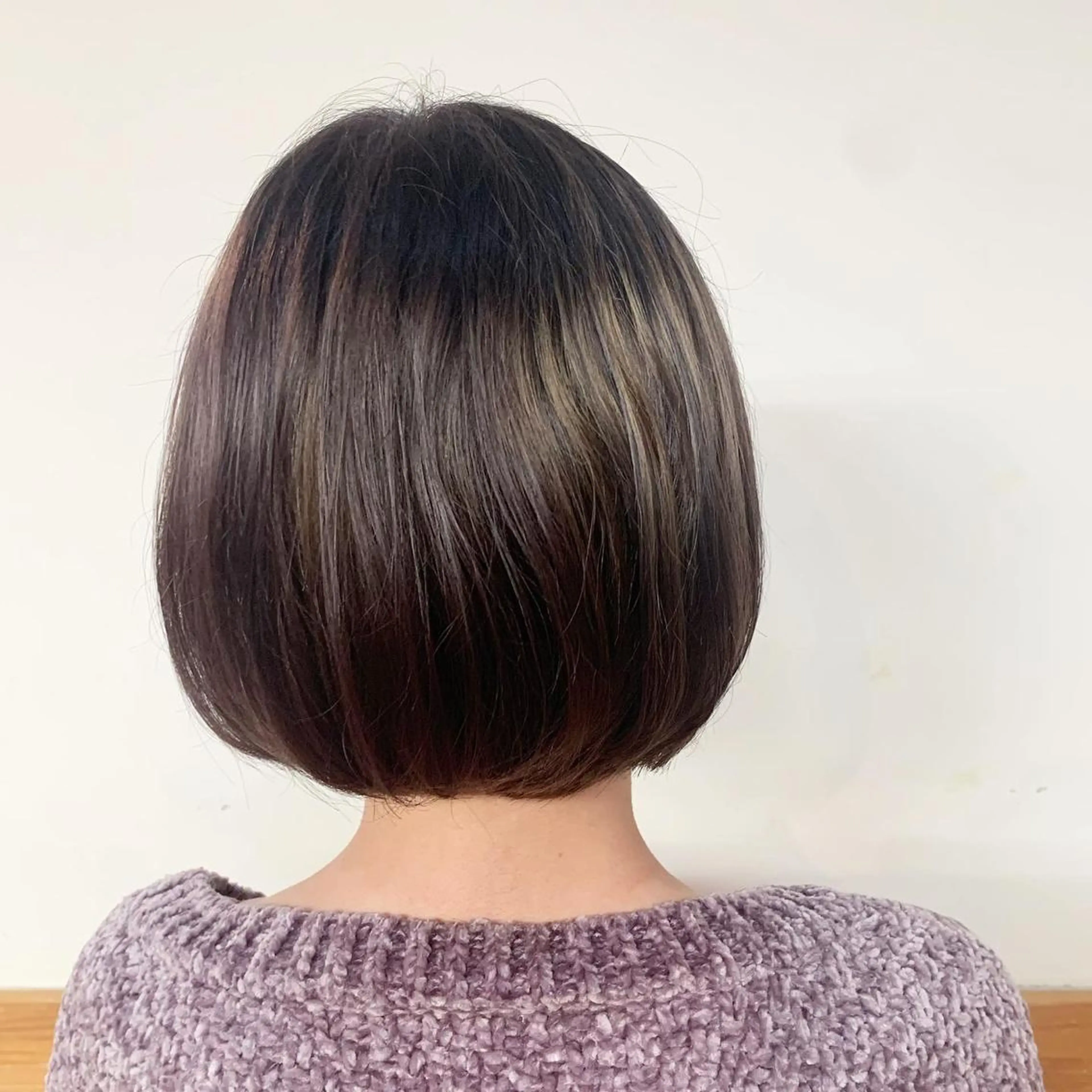 ミディアム ボブ 狩野 くるみのヘアスタイル