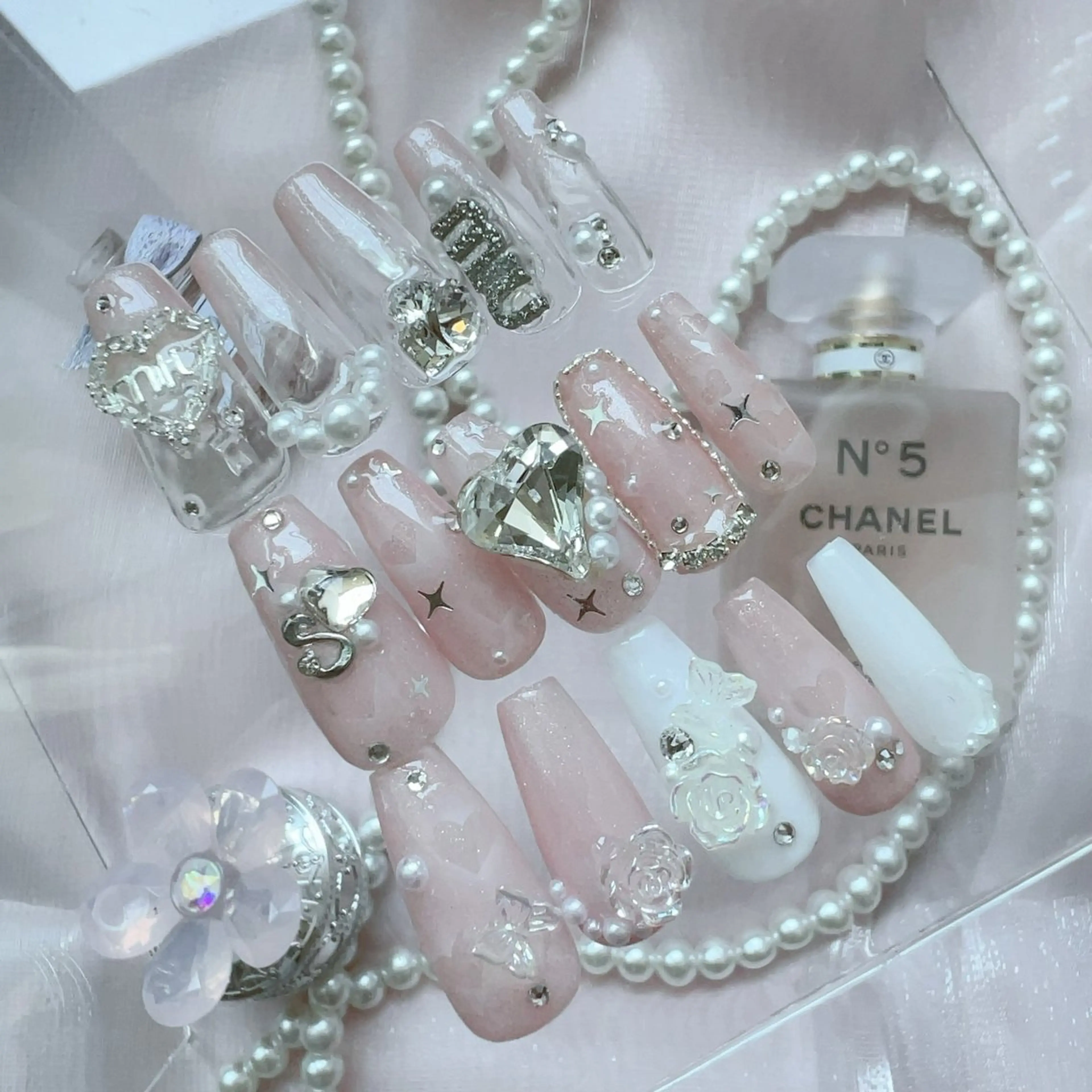 ネイル Rire_eye+beauty_nail所属・Rire_ nail_yukiのネイルデザイン