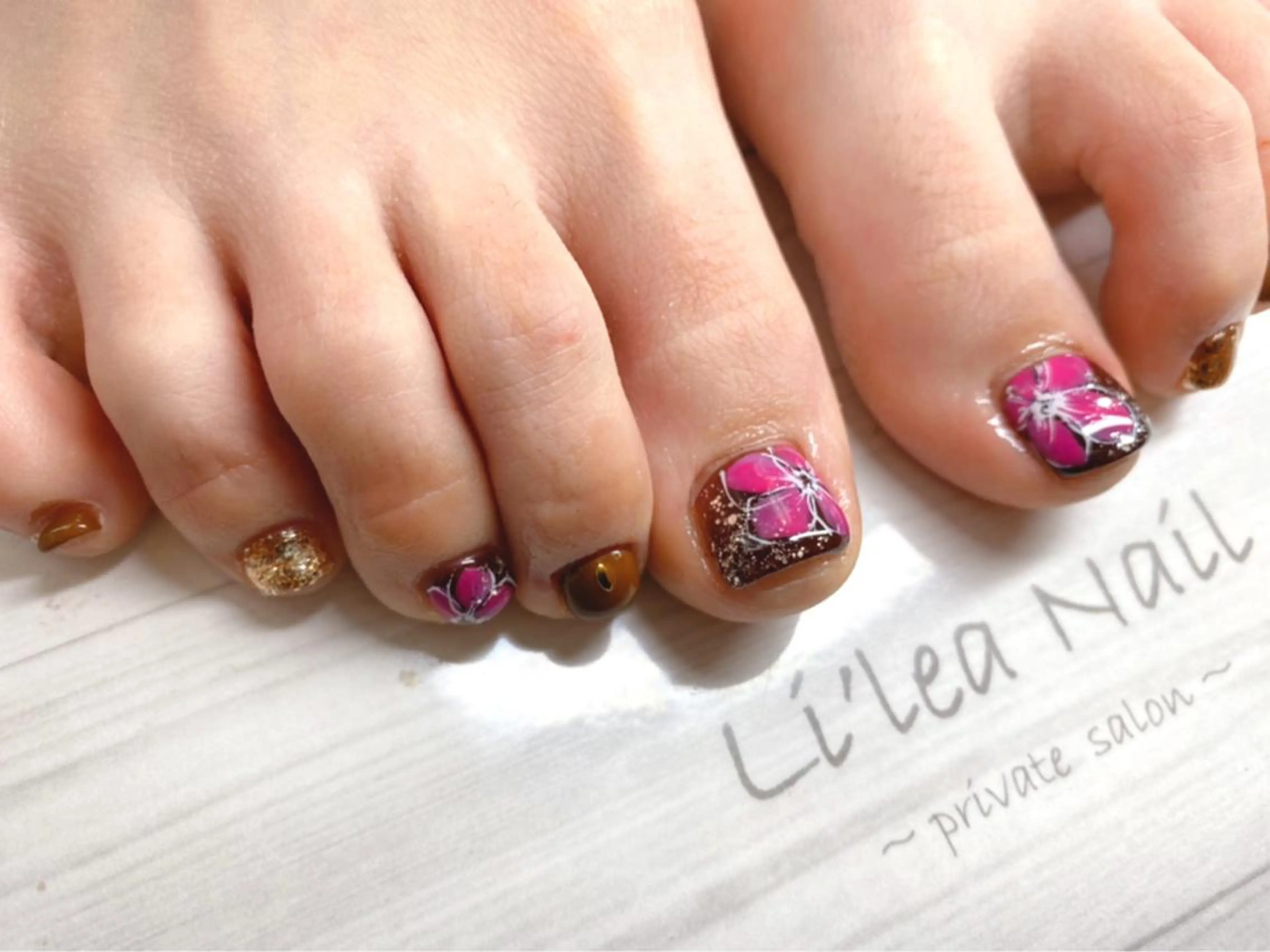 ネイル Li'leaNail AINAのネイルデザイン