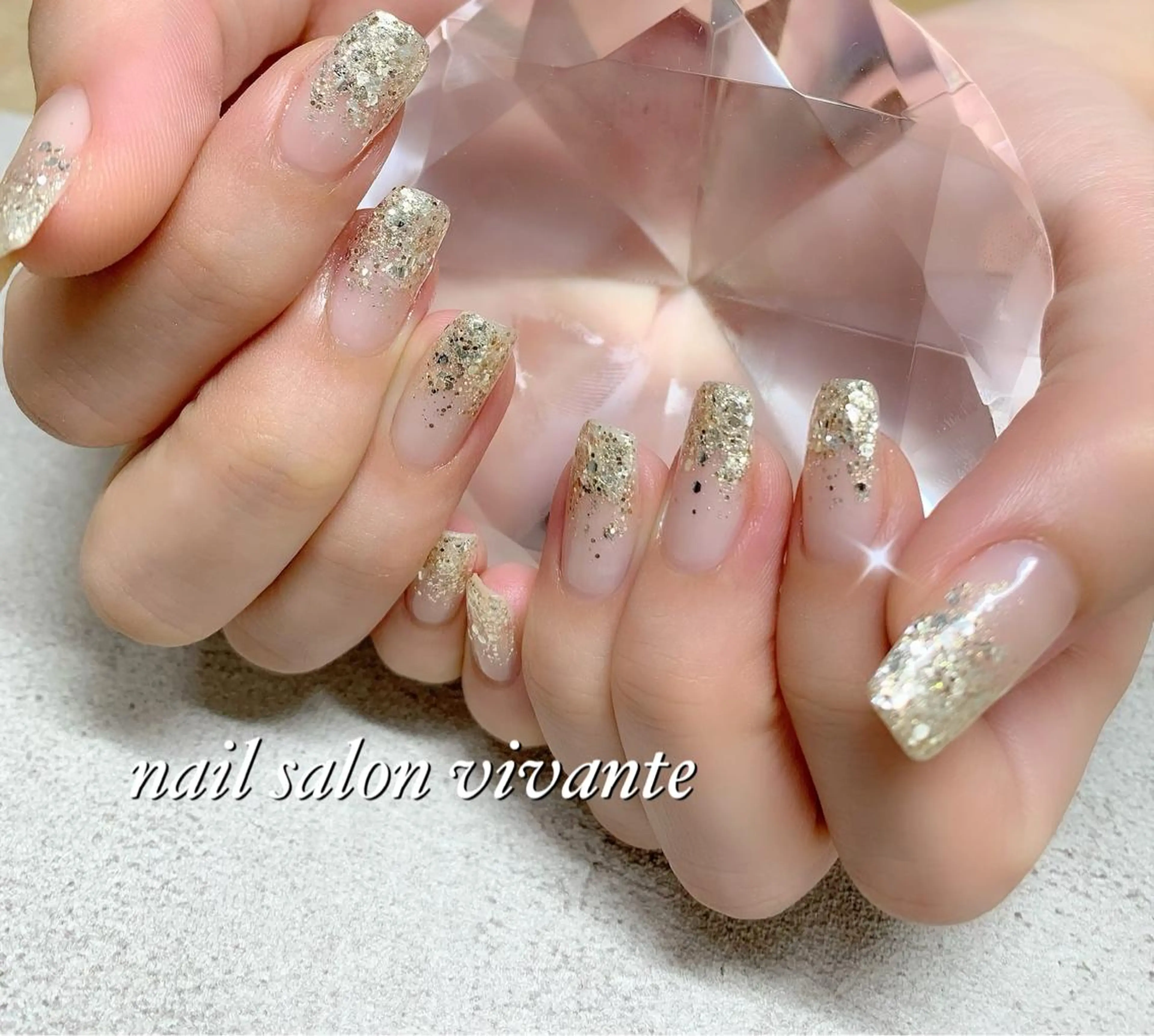 ネイル グラデーション キラキラネイル ラメ(グリッター) nail salon vivante所属・nail salon vivanteのネイルデザイン