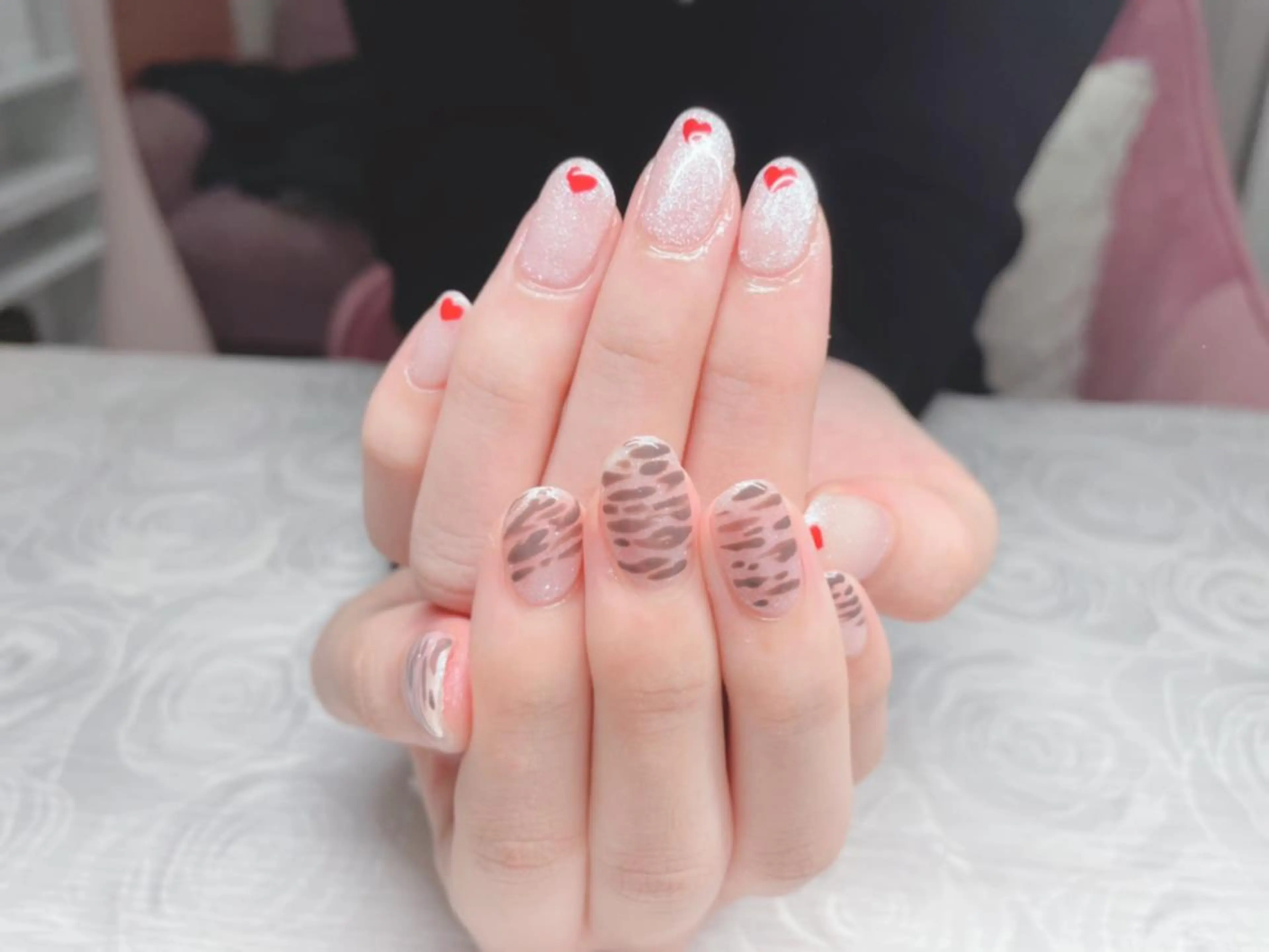 カラー ネイル アニマル柄 ハート 芦辺 香奈のネイルデザイン