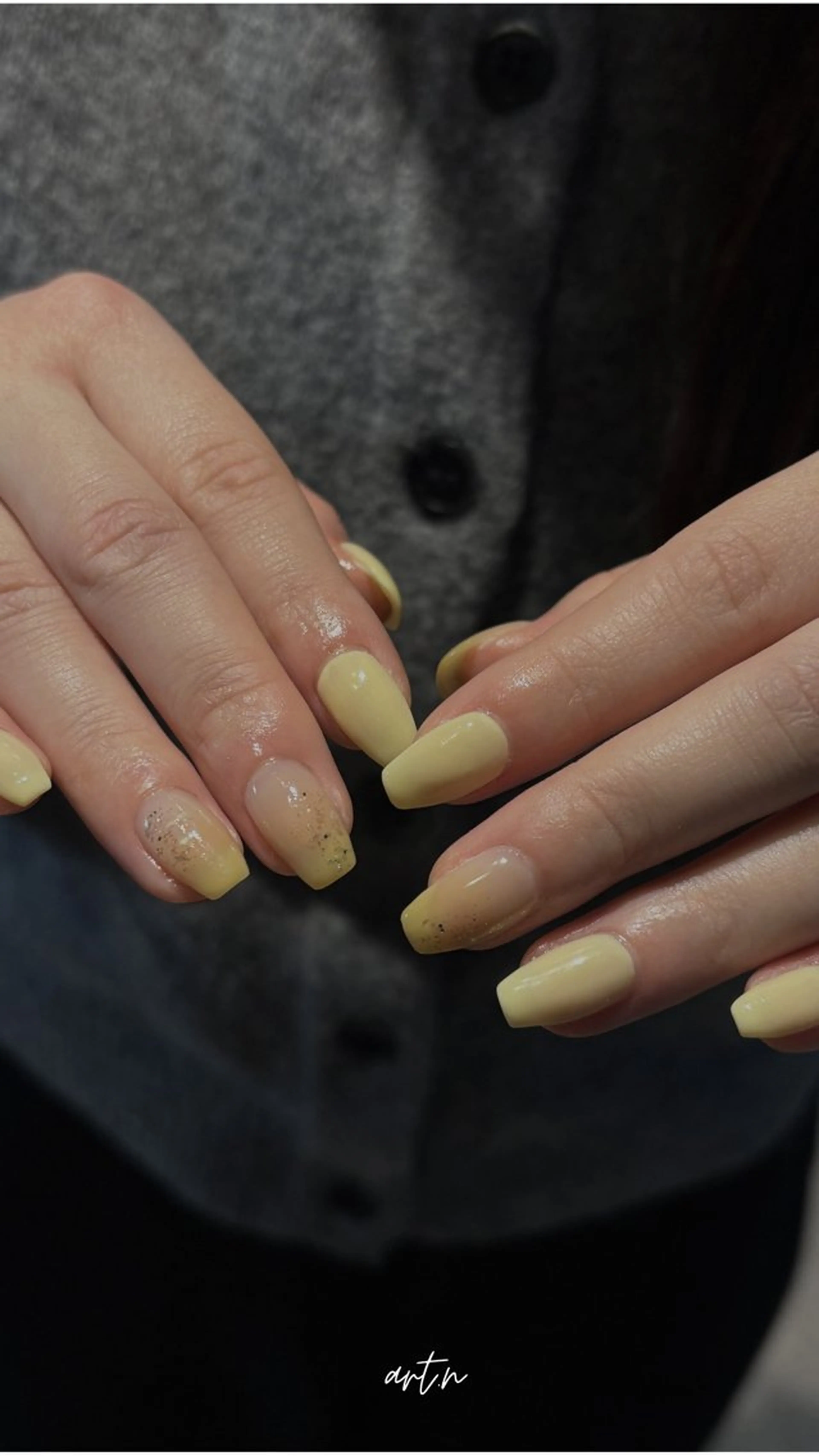 ネイル グラデーション シンプルネイル 春ネイル 黄色 アルバ所属・Alba アルバのネイルデザイン