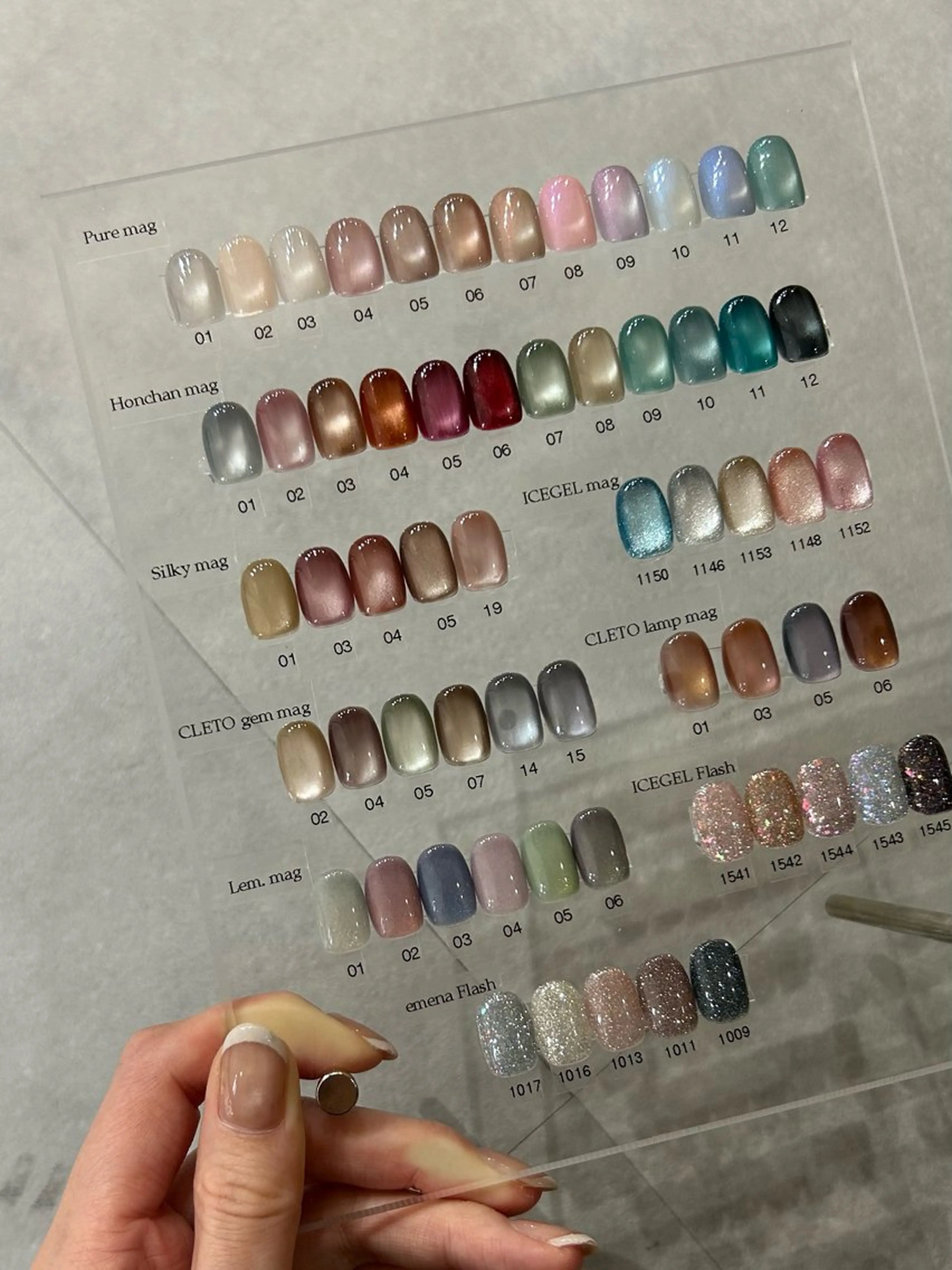 【ご新規様限定！✨】オフなしミラー/マグネット/フラッシュネイル　¥7000→¥5990の写真