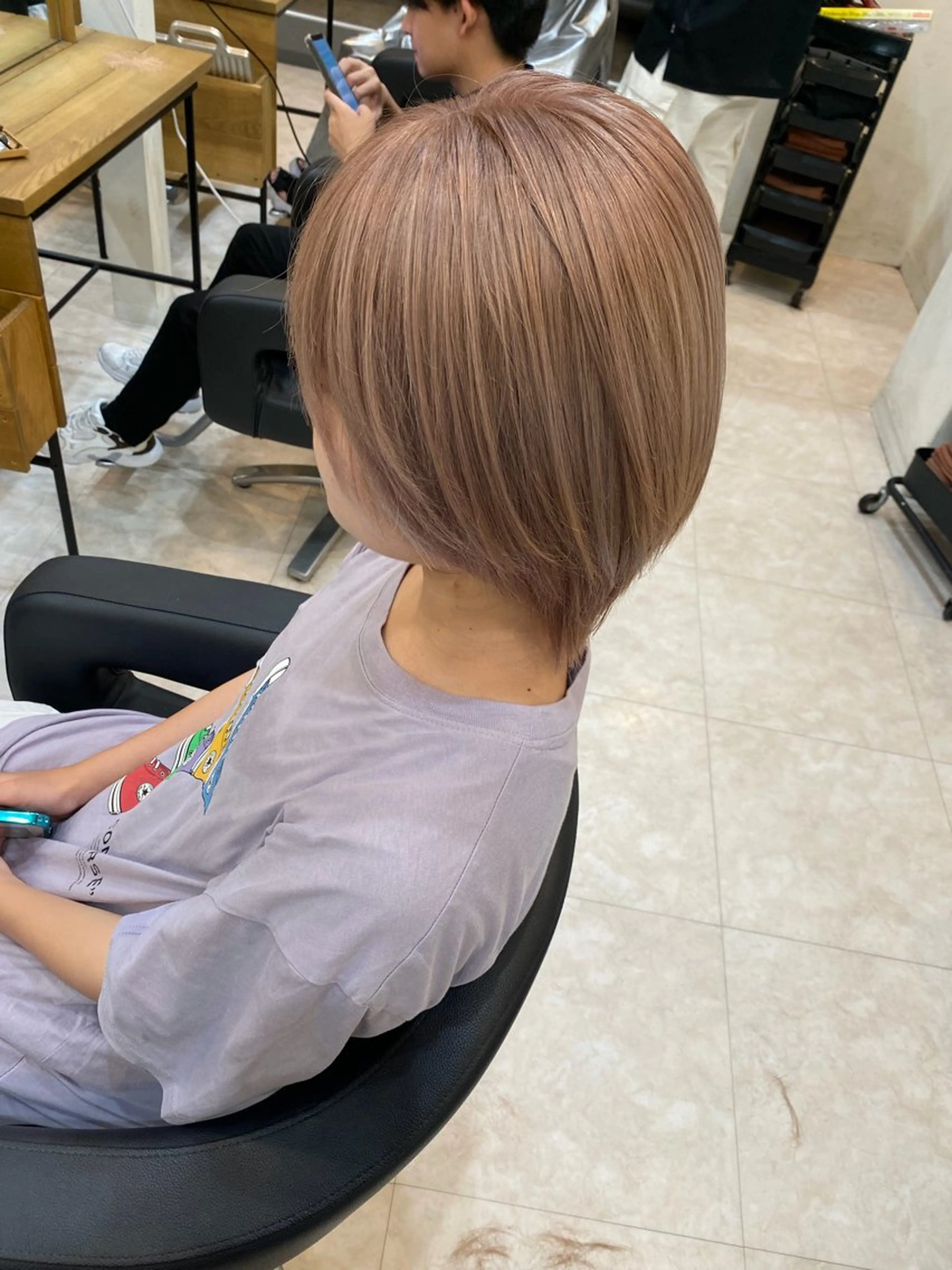 ミディアム カラー ヘアアレンジ ベージュカラー ミルクティーベージュ ブリーチ/髪質改善/ メンズ/ KOKIのヘアスタイル