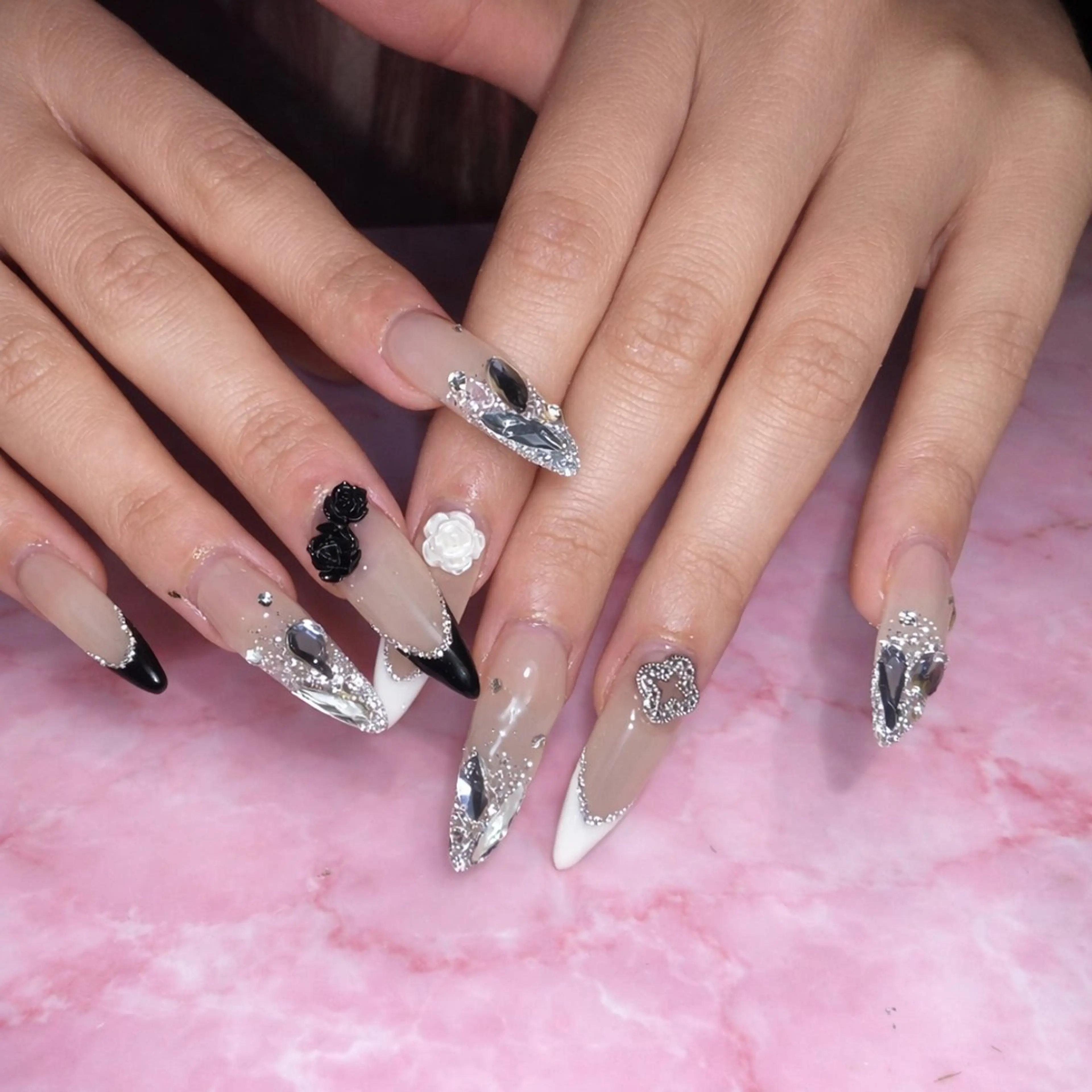 オフ込み💅長さ出し持ち込みデザインの写真