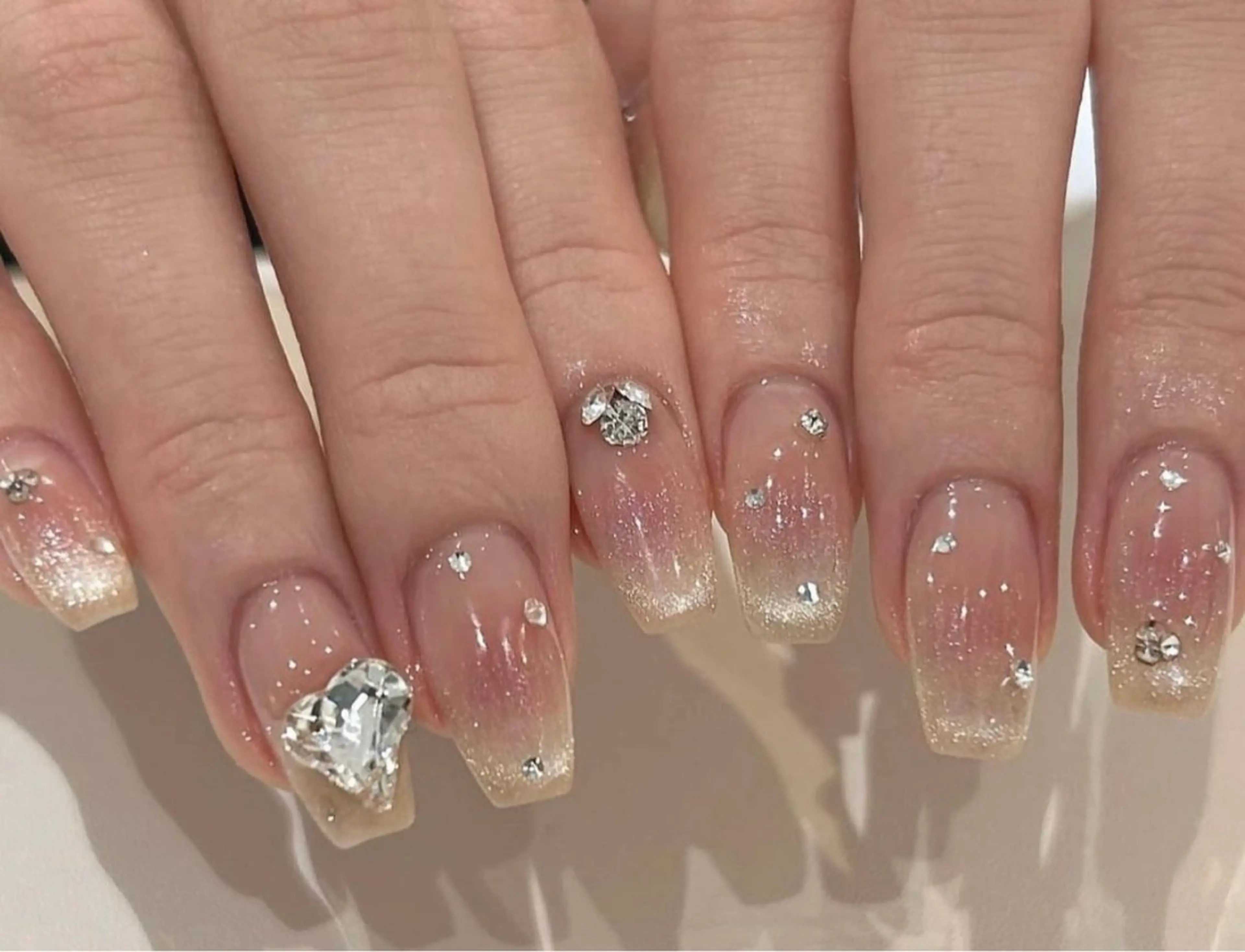 ネイル L.Nail所属・L.nail 【エル.ネイル】のネイルデザイン