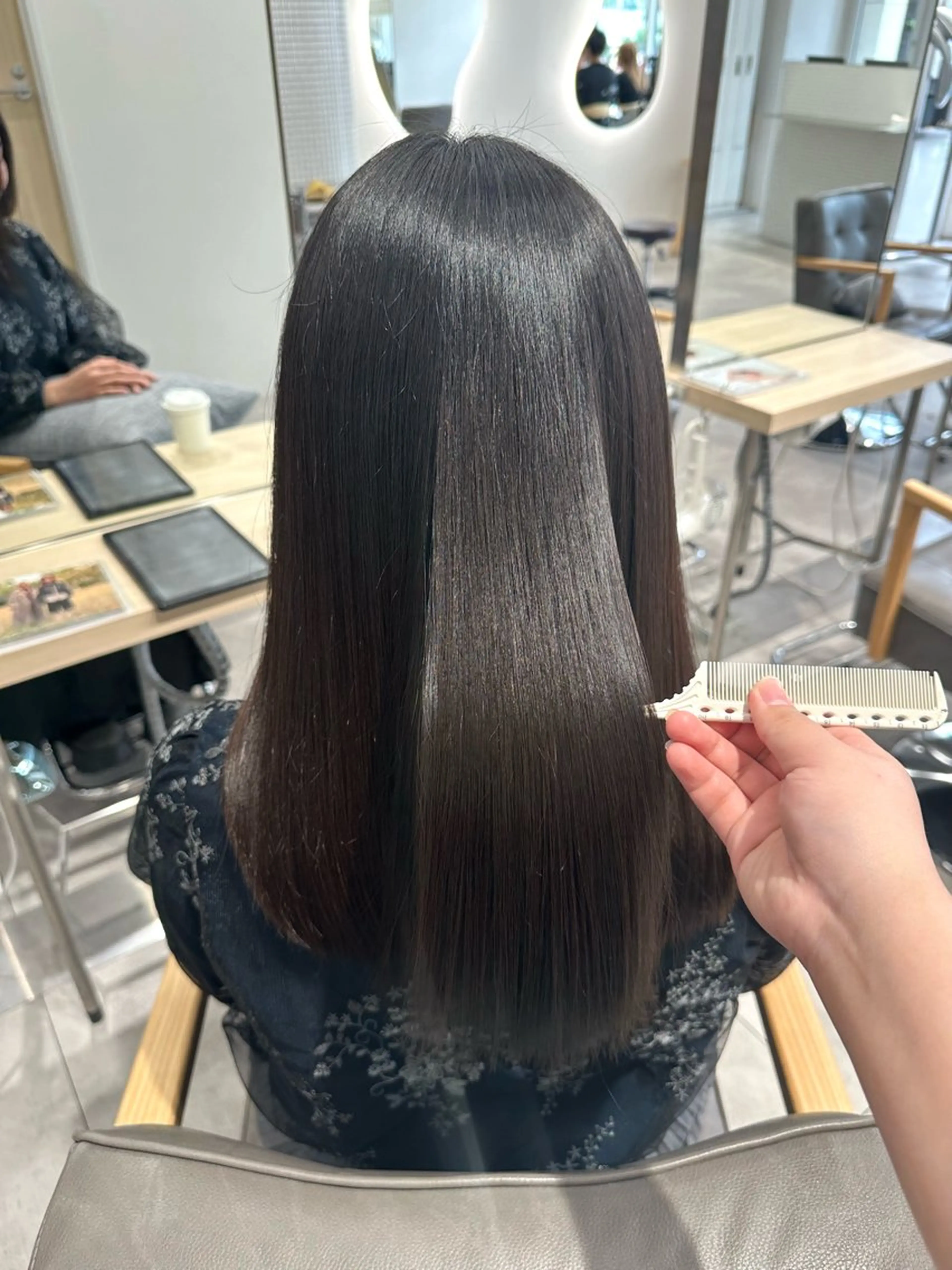 セミロング 髪質改善 トリートメント ヘアカラー RIKO/暖色カラー /縮毛矯正/ミニボブのヘアスタイル