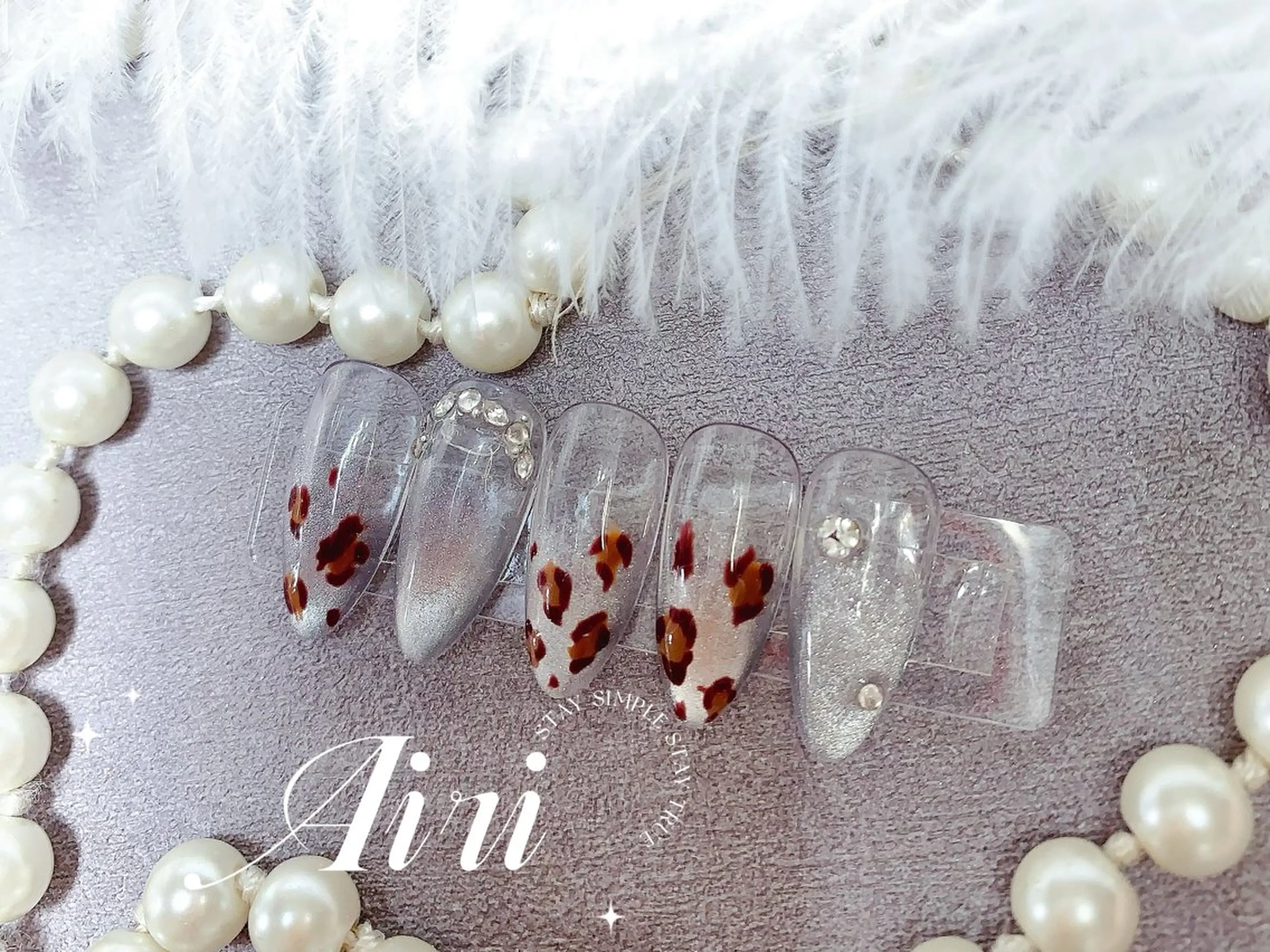 ネイル ハンドネイル ネイルサロンAiri 長さ出し·シンプルのネイルデザイン