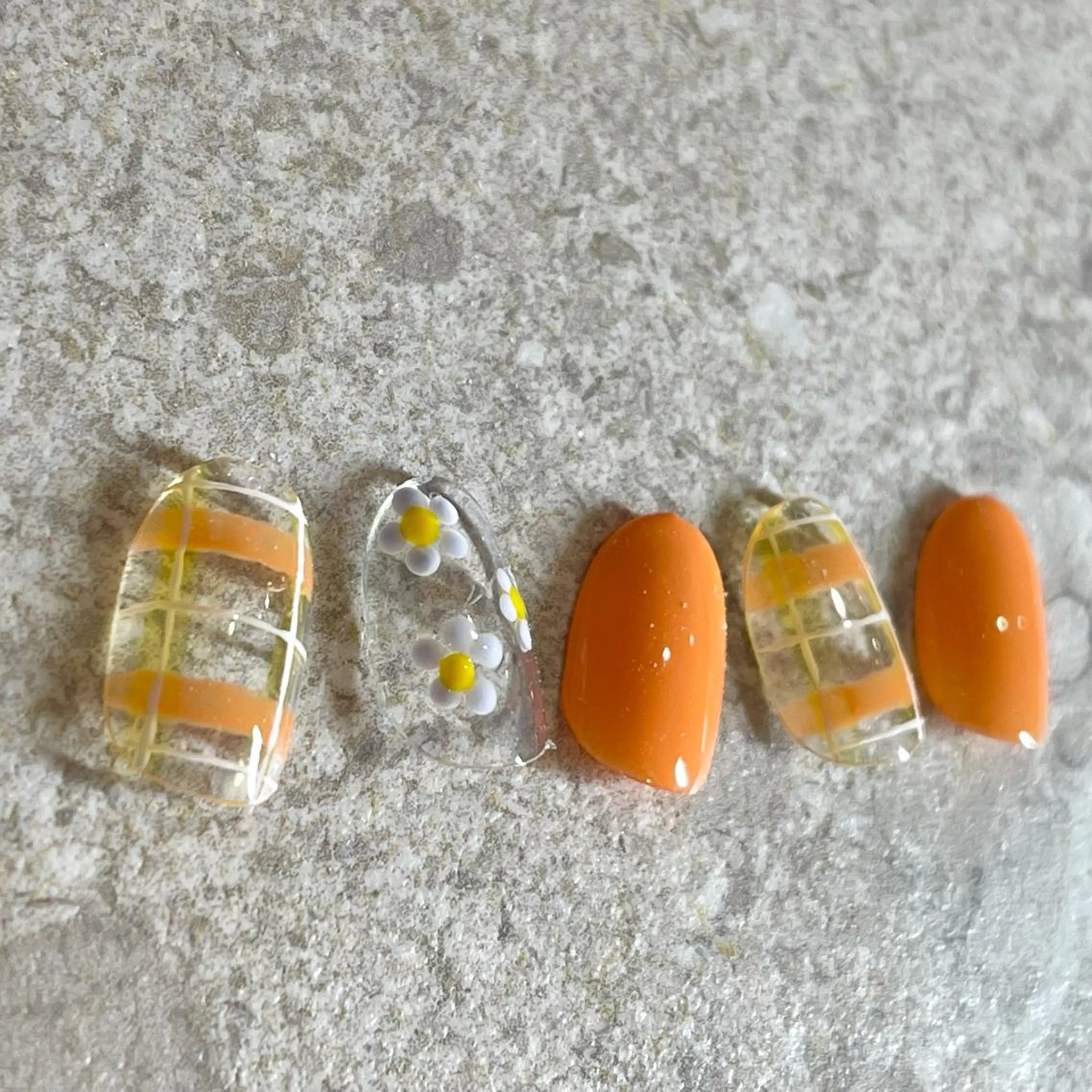 ネイル ハンドネイル ハンドケア esby Loely MIZUKIのネイルデザイン