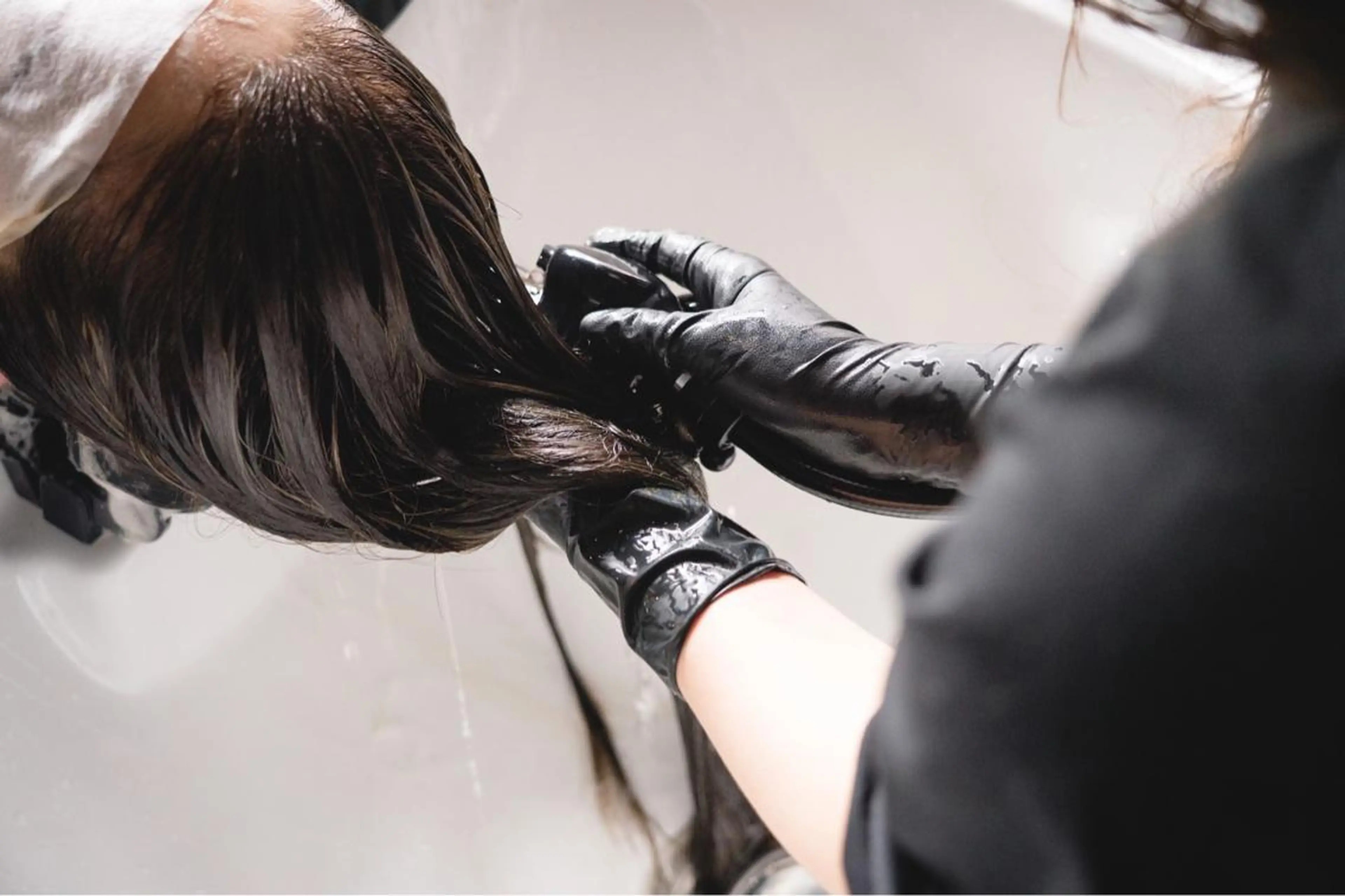 【5ステップ】内部に豊富な栄養補給と熱ダメージケアまで可能な表面補修の写真