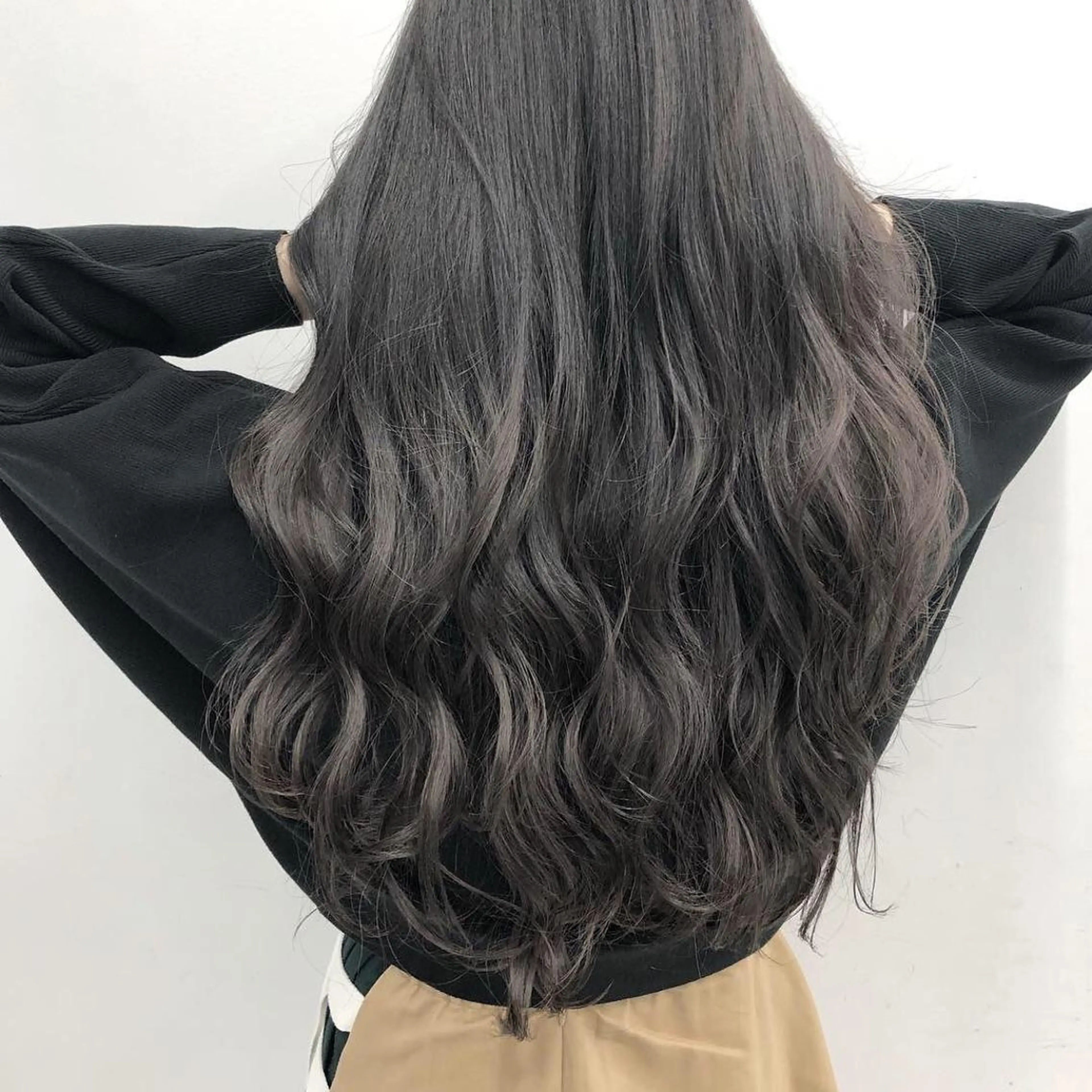 ロング カラー 🦄インナーカラー 🦄貫井彩花のヘアスタイル