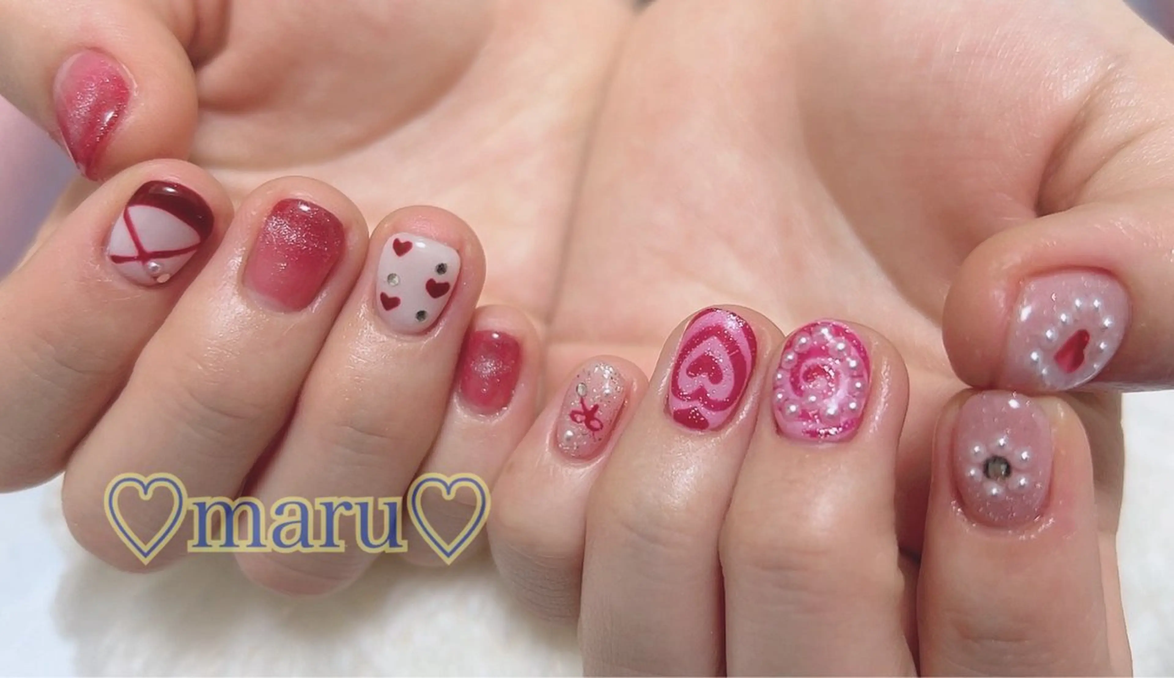 ネイル ハンドネイル フットネイル まるみ ♡のネイルデザイン