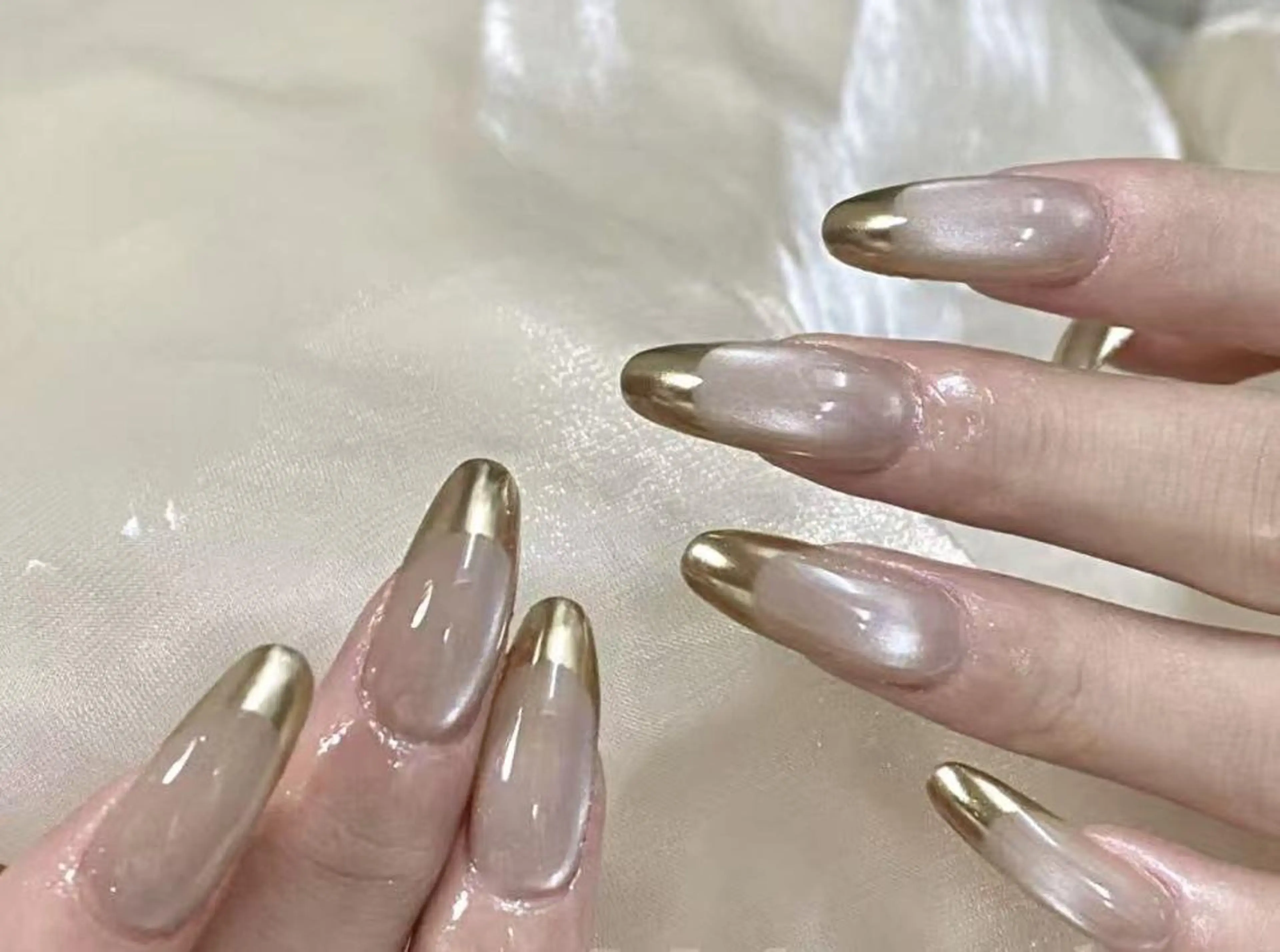 ネイル ハンドネイル エ リのネイルデザイン